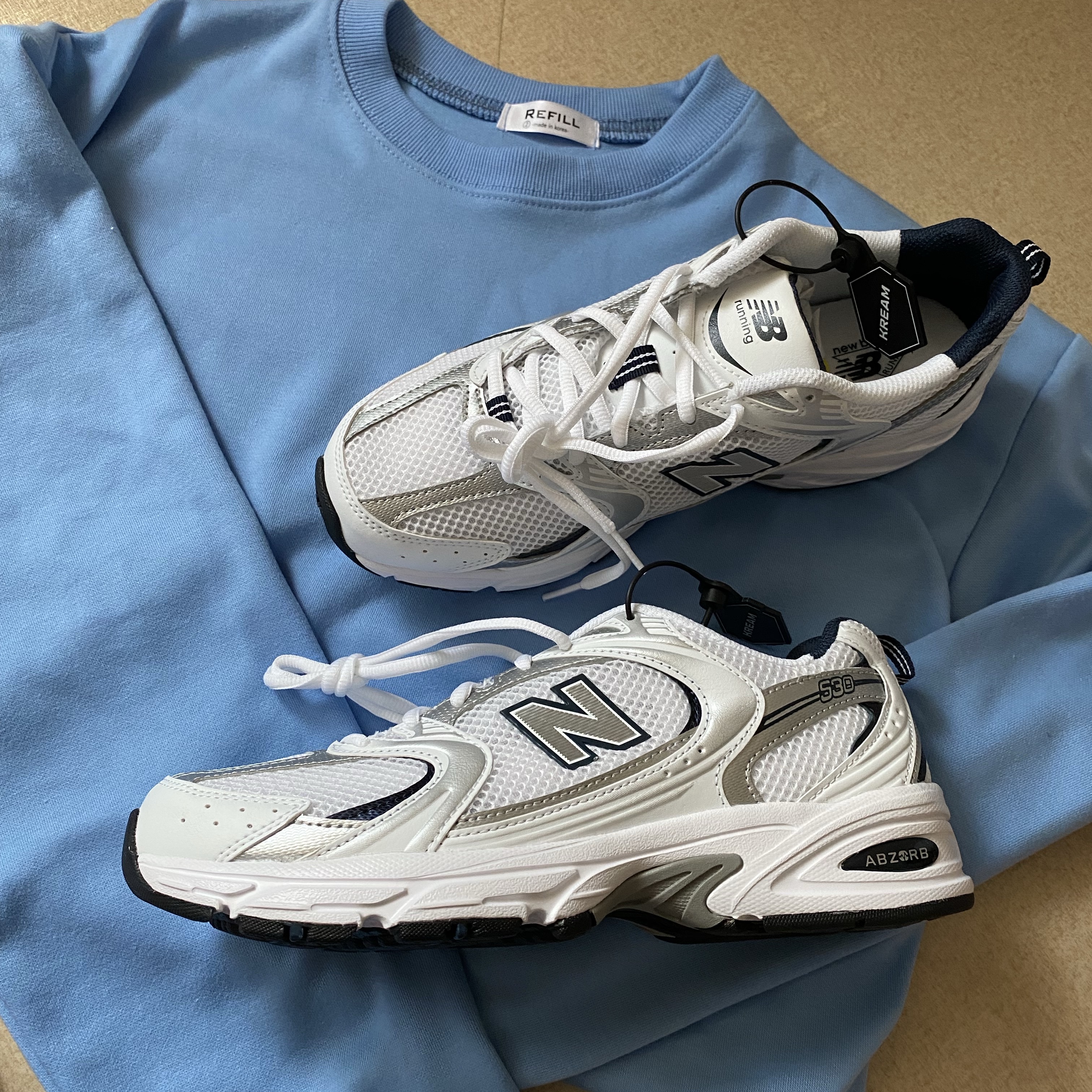 New Balance 530 White 착용 스타일