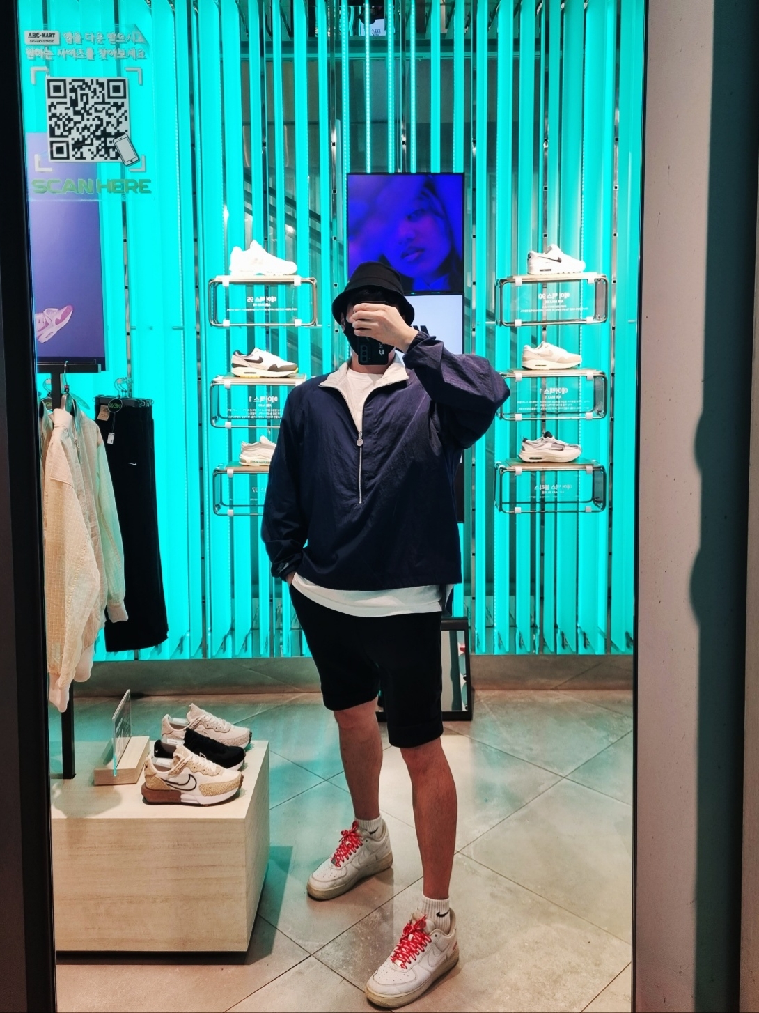 Nike x Kim Jones Reversible Wind Breaker Navy - US/EU, Nike x Supreme Air Force 1 Low White 착용 스타일