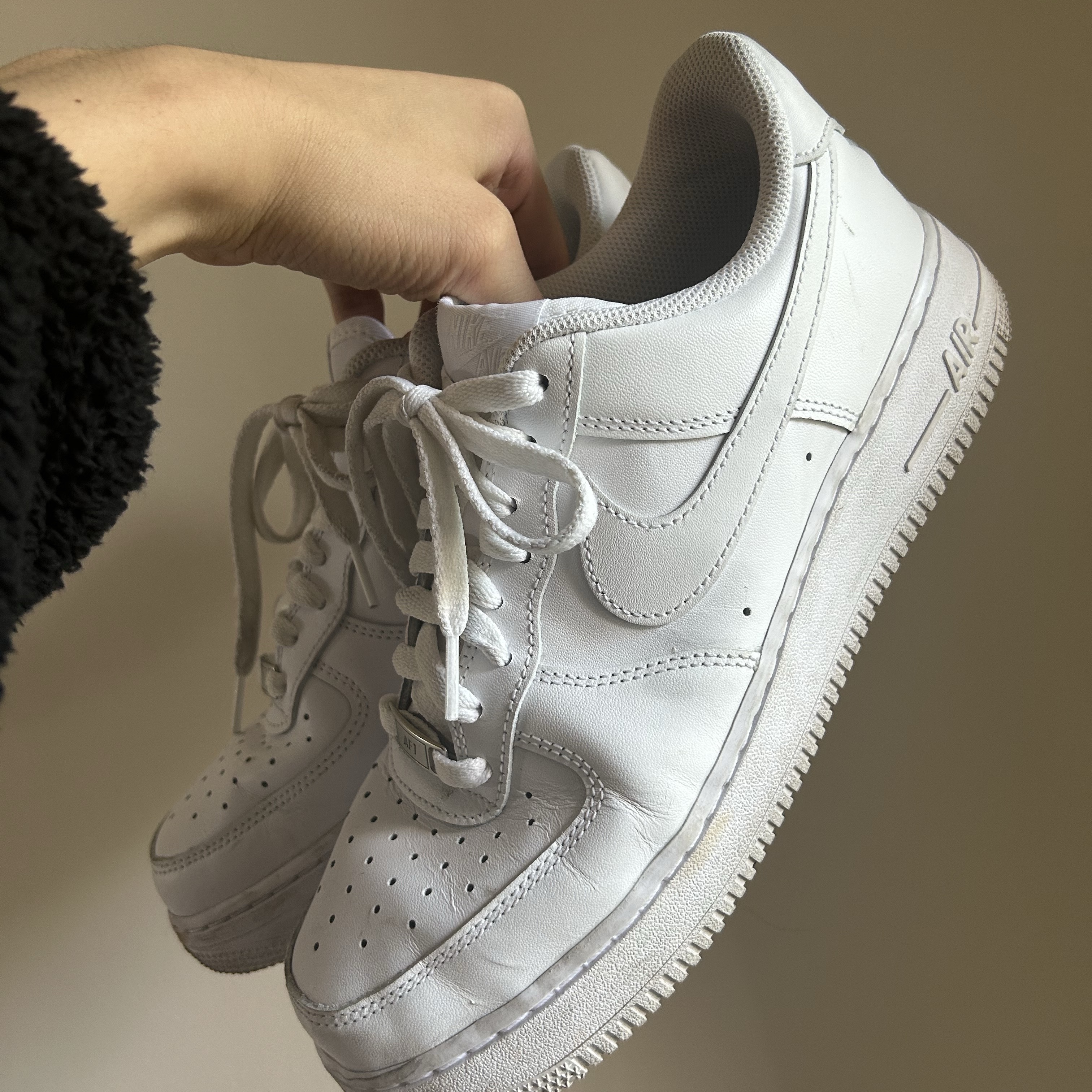 Nike Air Force 1 '07 Low White 착용 스타일