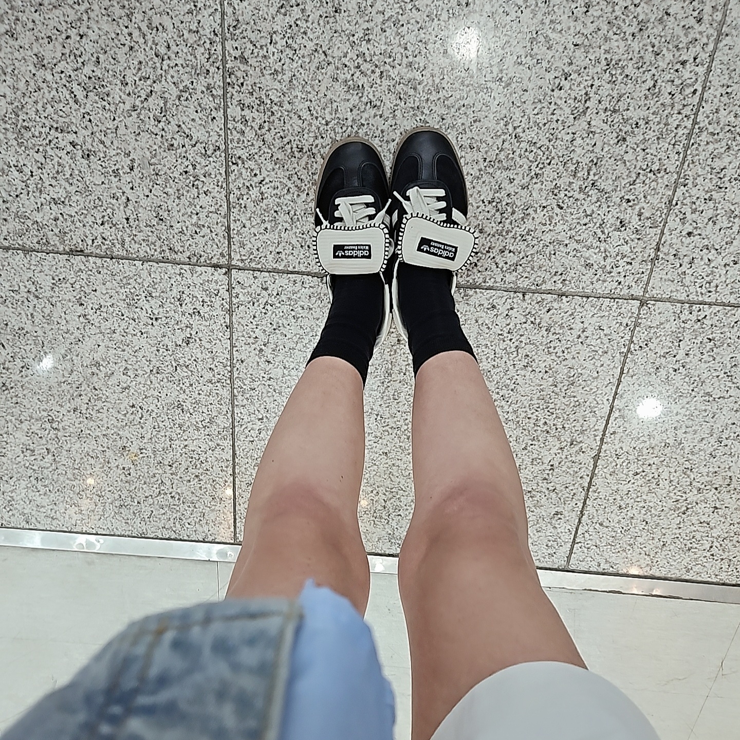 Adidas x Wales Bonner Pony Tonal Samba Core Black Cream White, CDG Backpack Black 착용 스타일 - 4