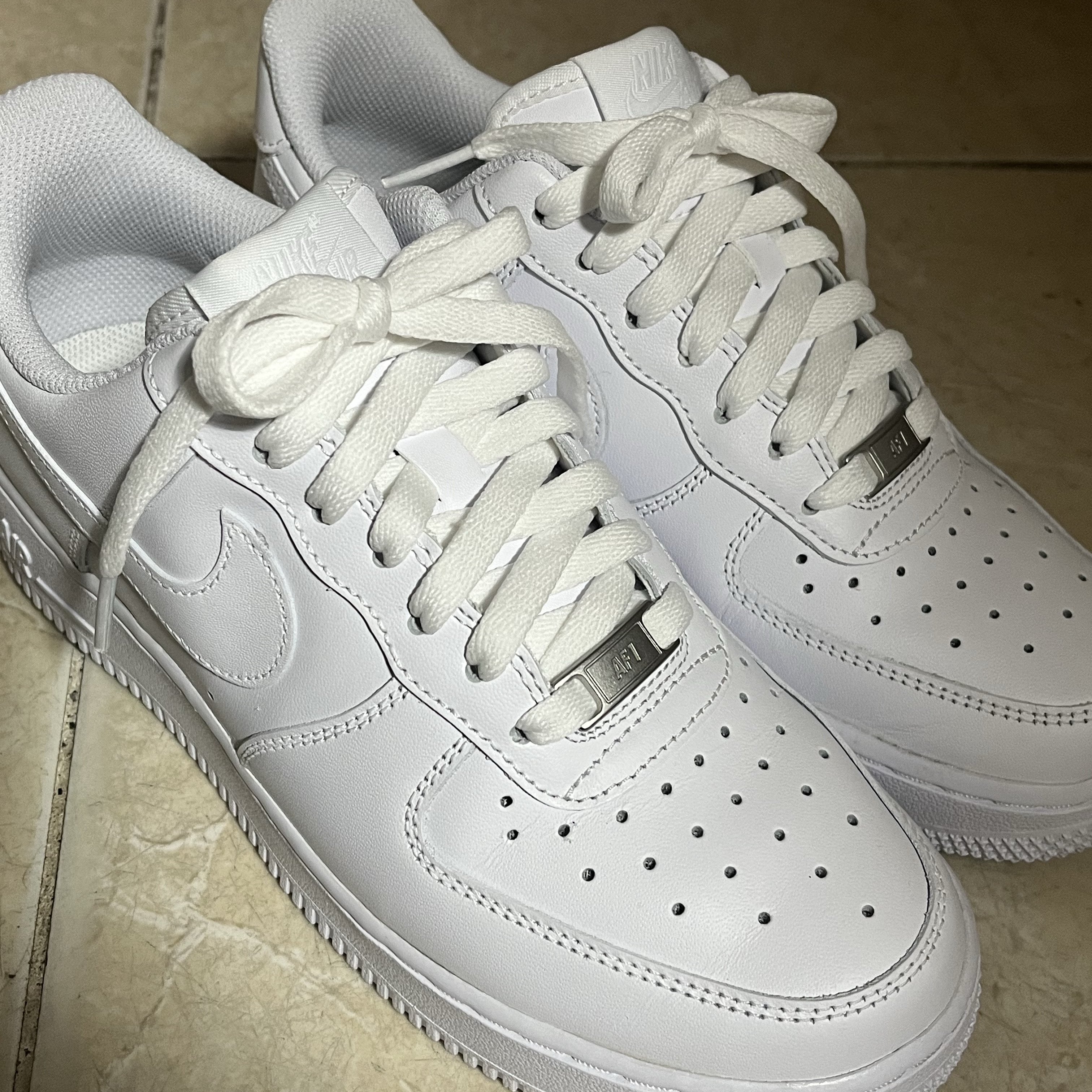 (W) Nike Air Force 1 '07 Low White 착용 스타일