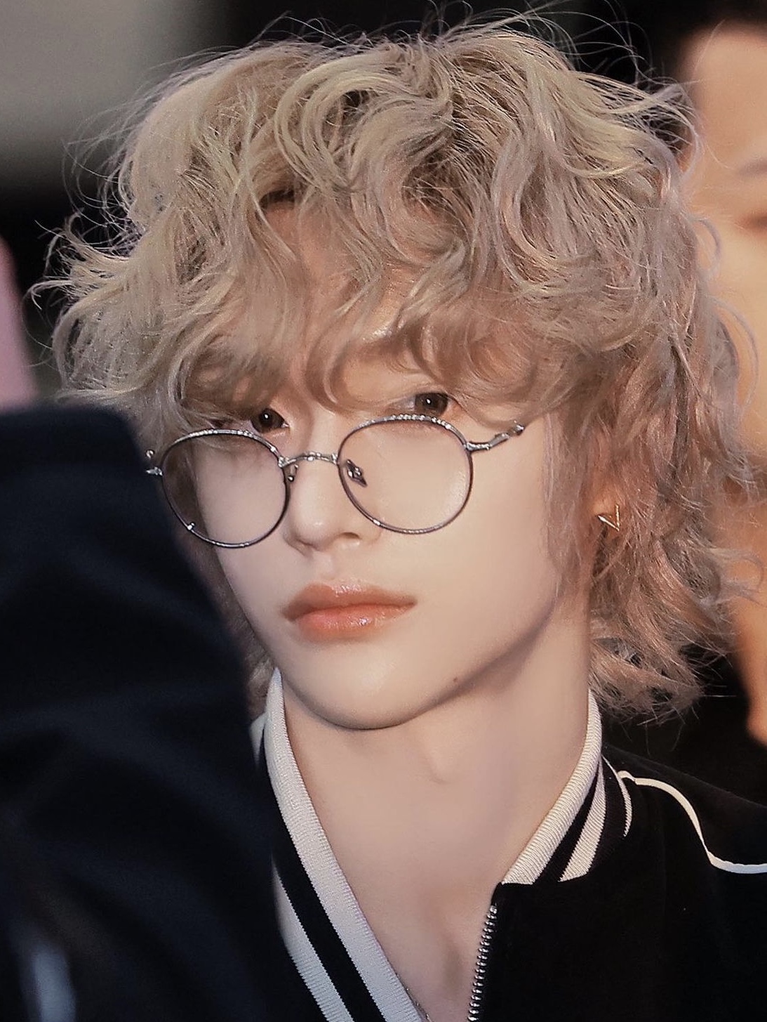 Gentle Monster Ep 02 Silver 착용 스타일 - 2