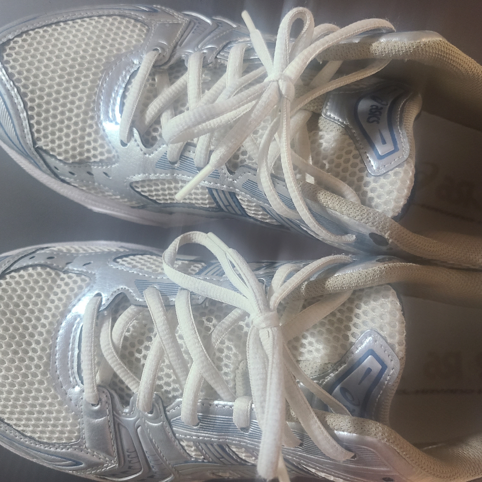 Asics Gel-Kayano 14 Cream Pure Silver 착용 스타일