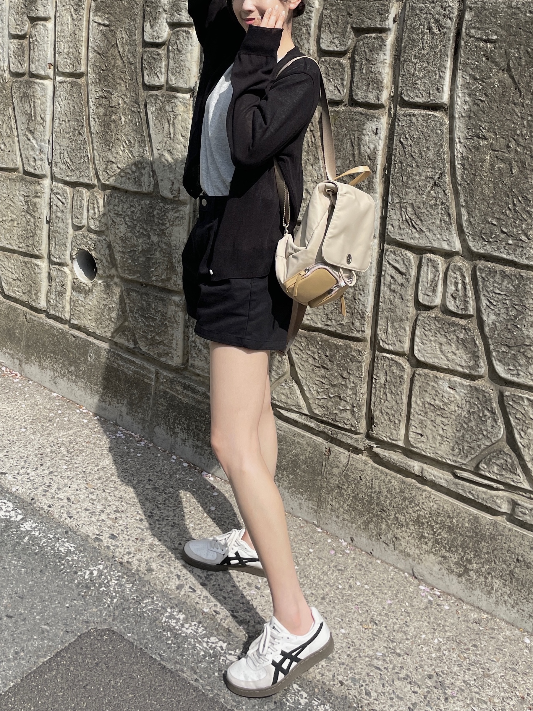 Onitsuka Tiger GSM Cream Black 착용 스타일 - 1