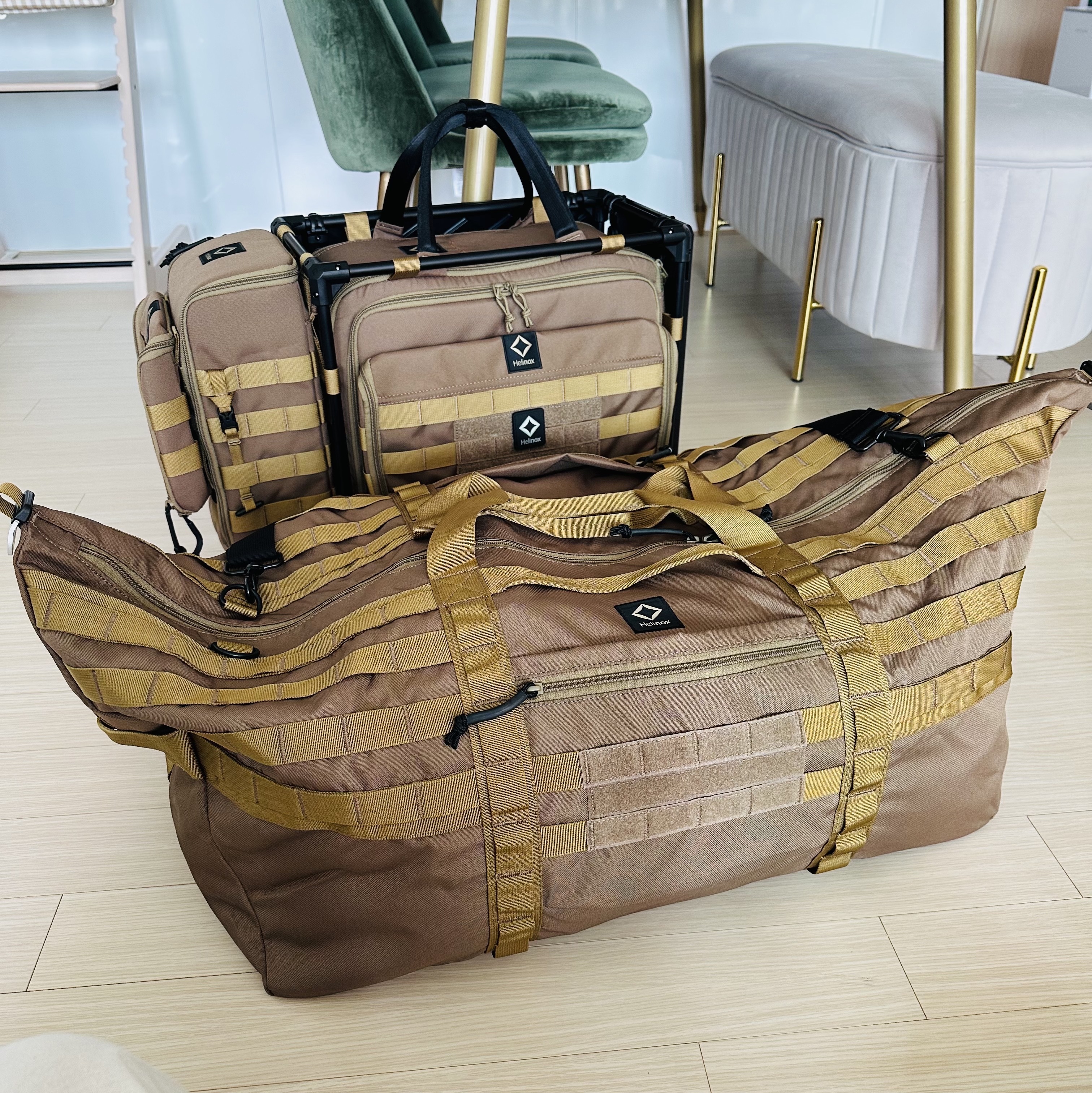 Helinox Tactical Sunset Chair Coyote Tan, Helinox Cot Legs (12pcs) 착용 스타일 - 1