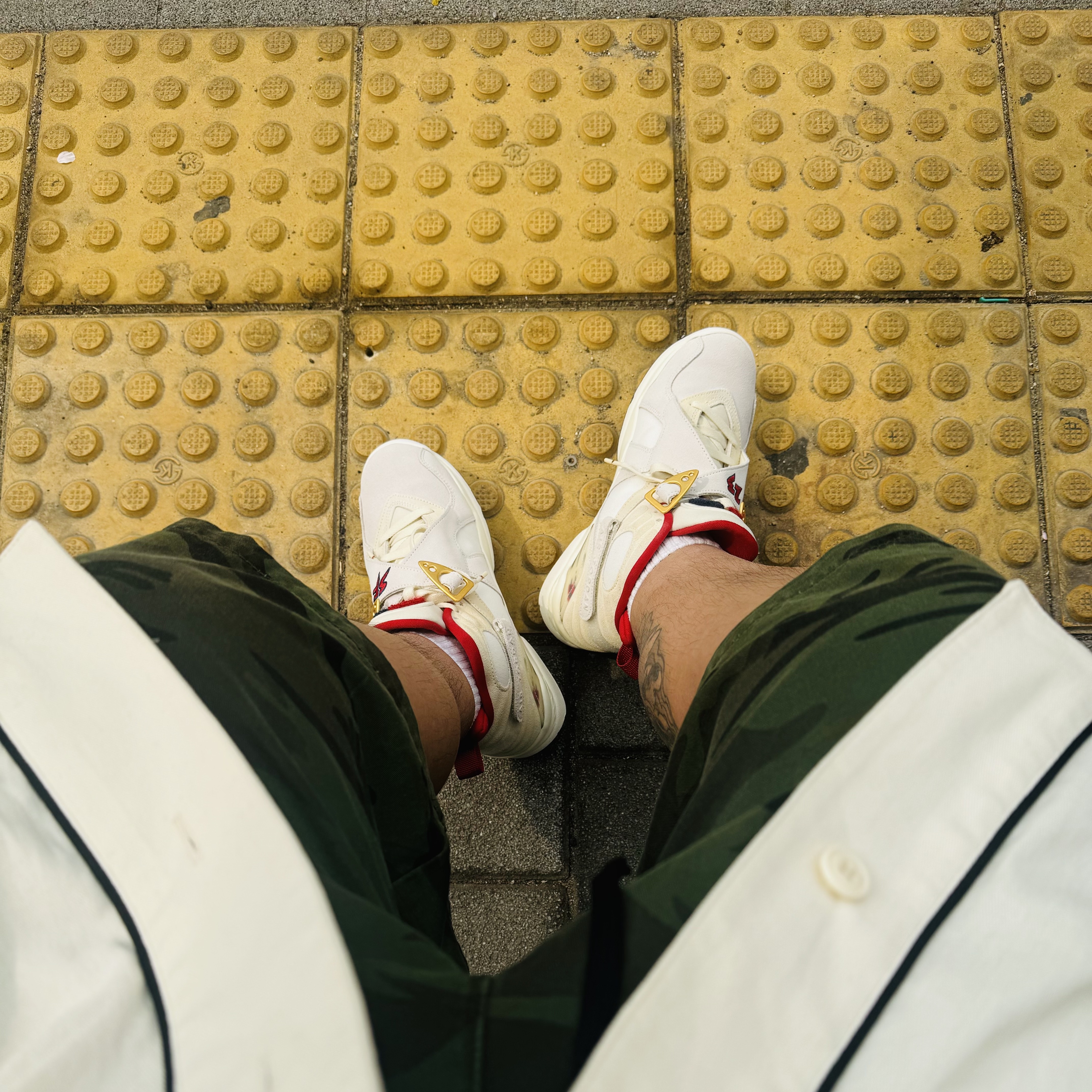 Jordan 8 x SoleFly Retro SP Mi Casa es Su Casa 착용 스타일