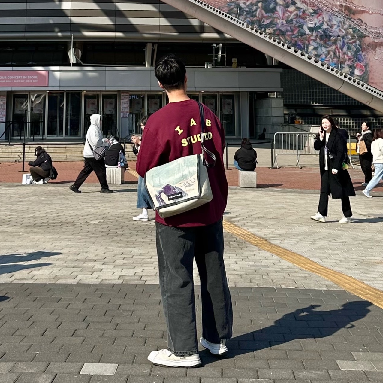 IAB Studio Long Sleeve Burgundy - The Hyundai Seoul Exclusive, Maison Mihara Yasuhiro Blakey OG Sole Canvas Low-top Sneakers White 착용 스타일
