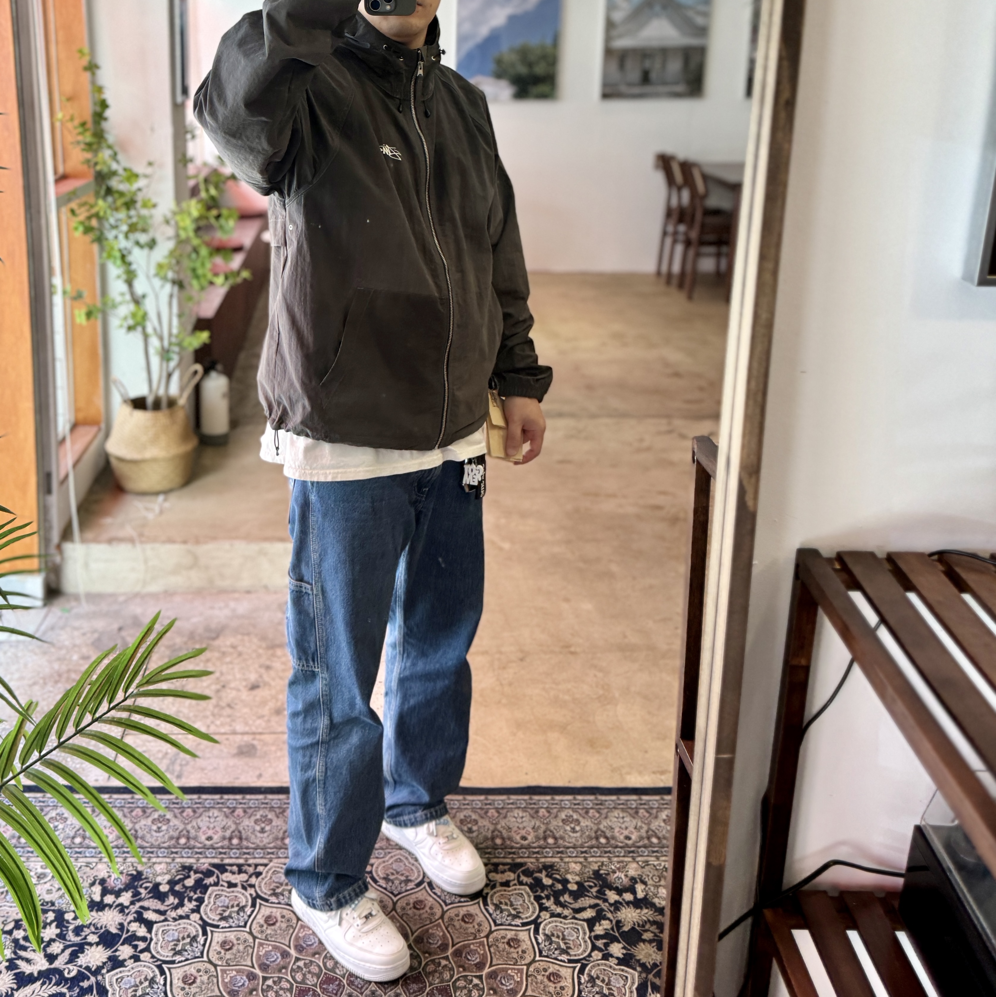 Stussy Wave Dye Beach Shell Jacket Black, Supreme Webbing Keychain Black - 23SS 착용 스타일 - 1