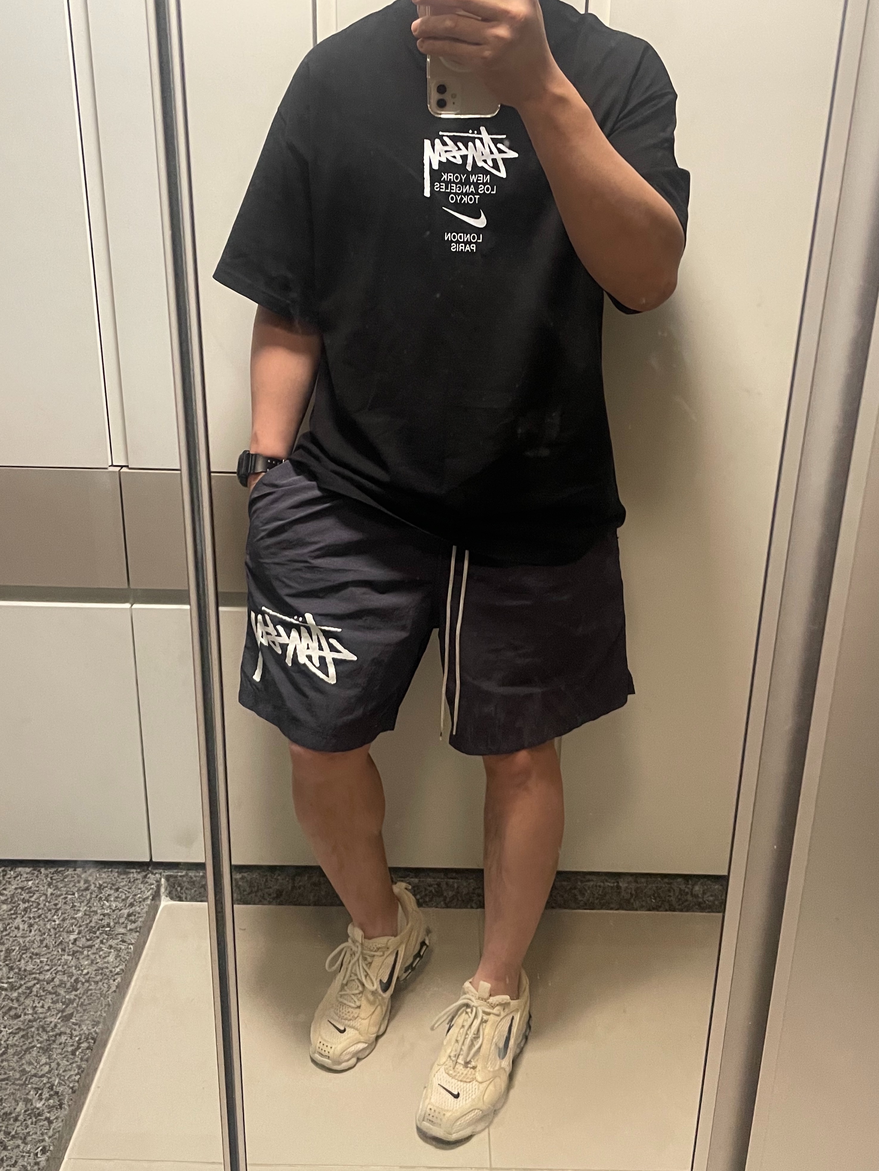 Nike x Stussy WT T-Shirt Black - Asia, Nike x Stussy Water Shorts Off Noir 착용 스타일