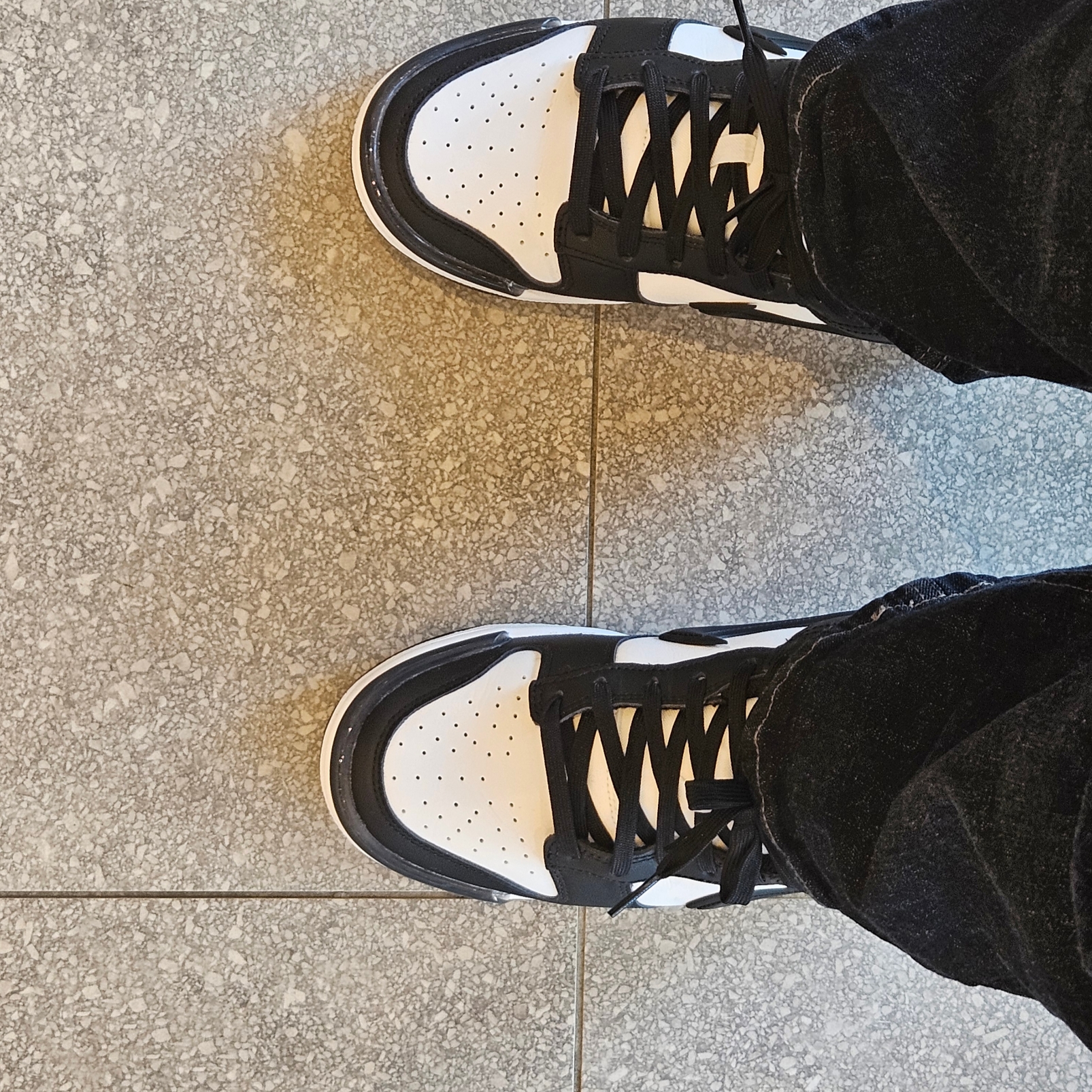 (W) Nike Dunk Low Twist White Black 착용 스타일