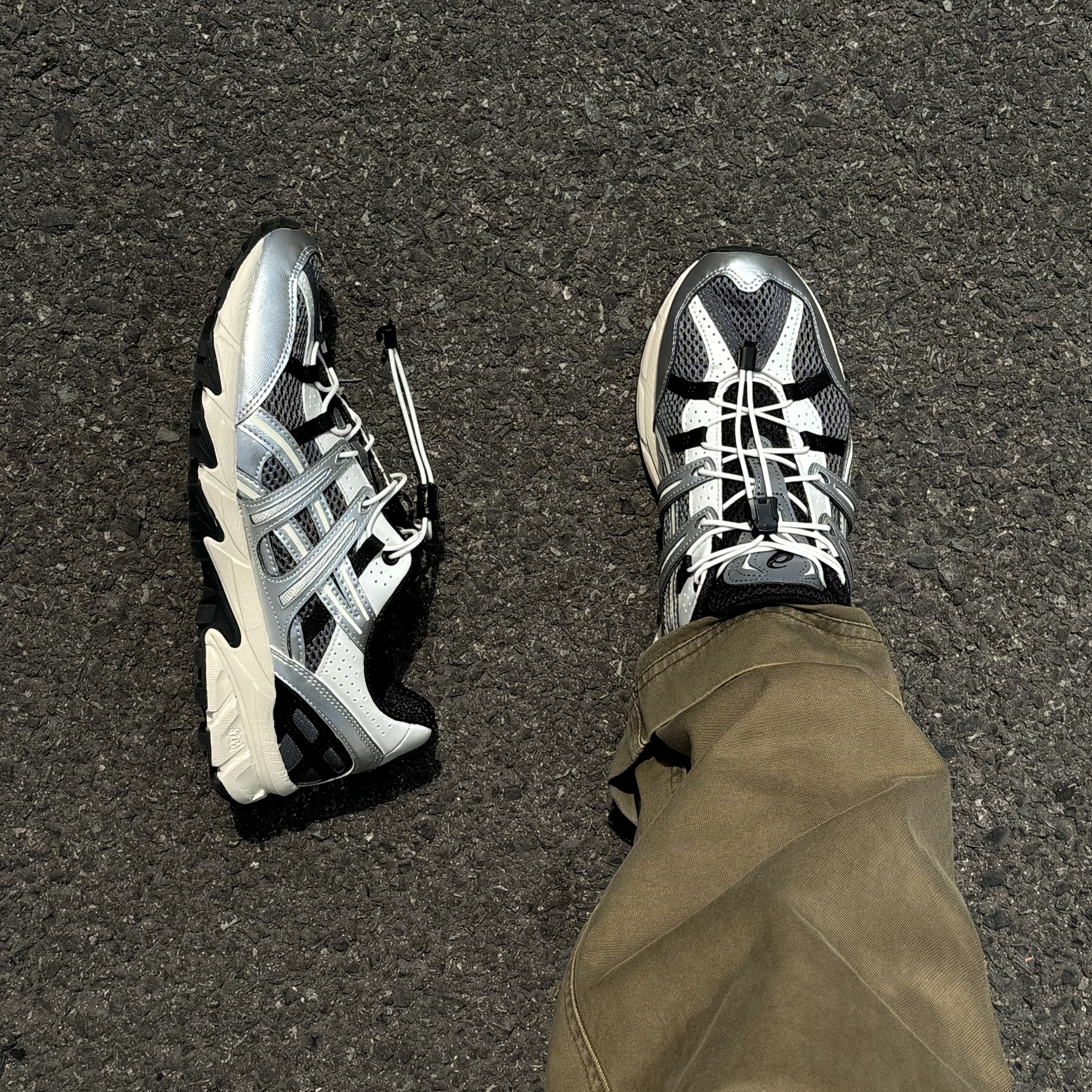 Asics Unlimited Gel-Sonoma 15-50 Steel Grey Pure Silver 착용 스타일 - 1