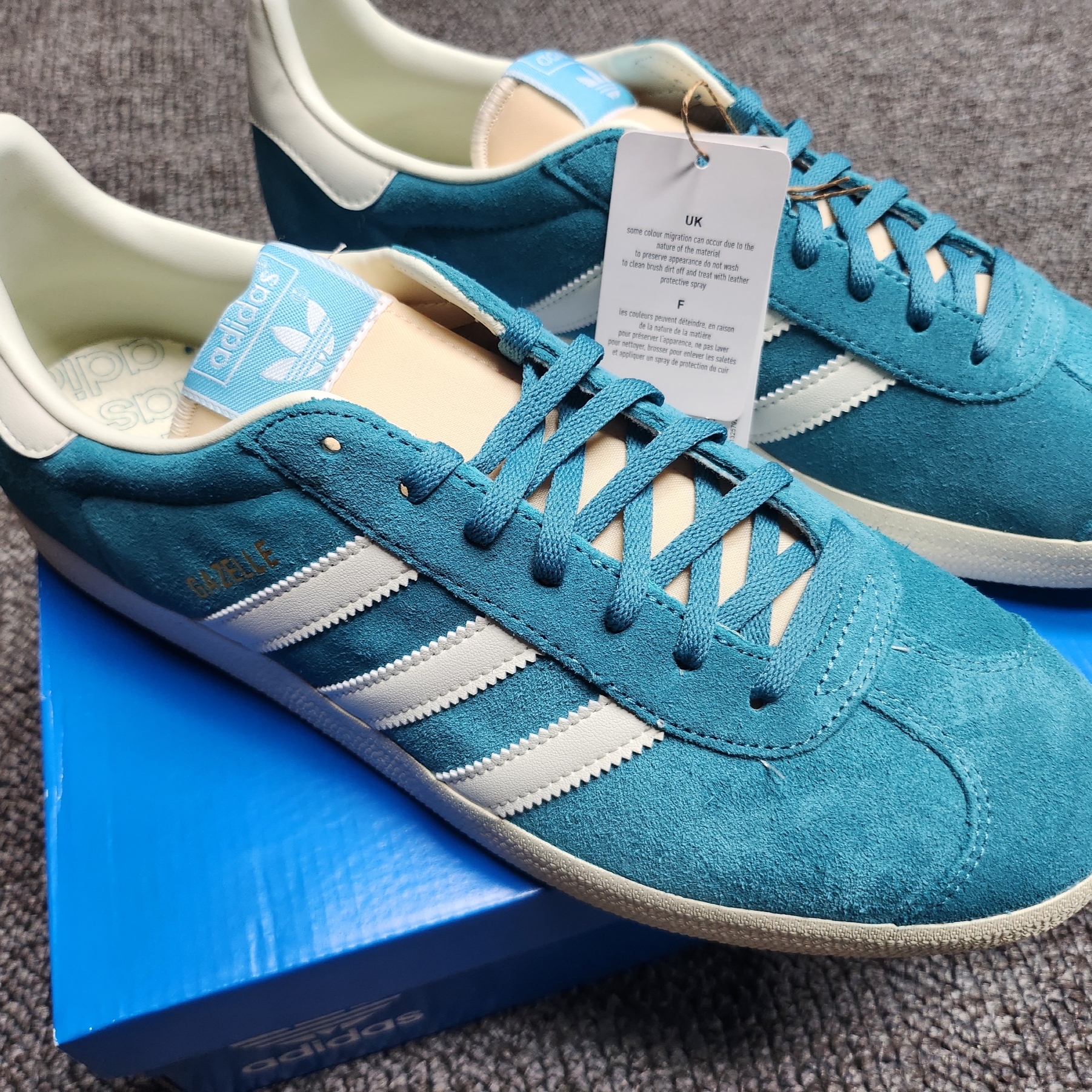 Adidas Gazelle Arctic Fusion Cream White 착용 스타일 - 3