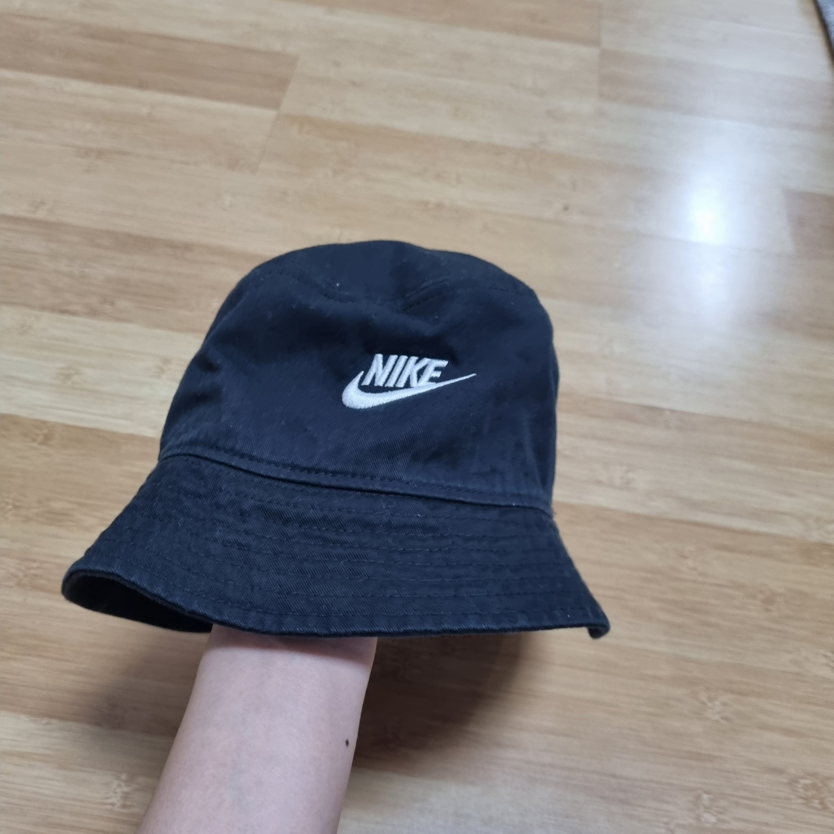 Nike Futura Washed Bucket Hat Black 착용 스타일
