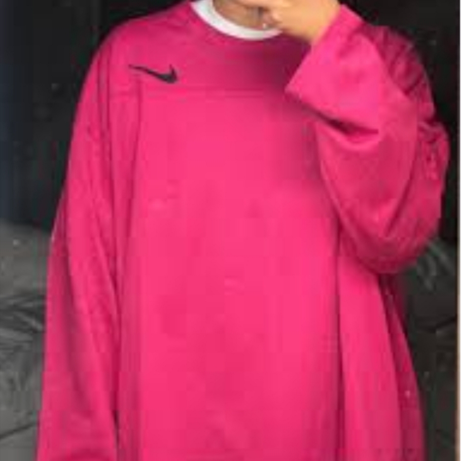 Nike x Stussy Long Sleeve Top Fireberry (FJ9164-615) 착용 스타일 - 3