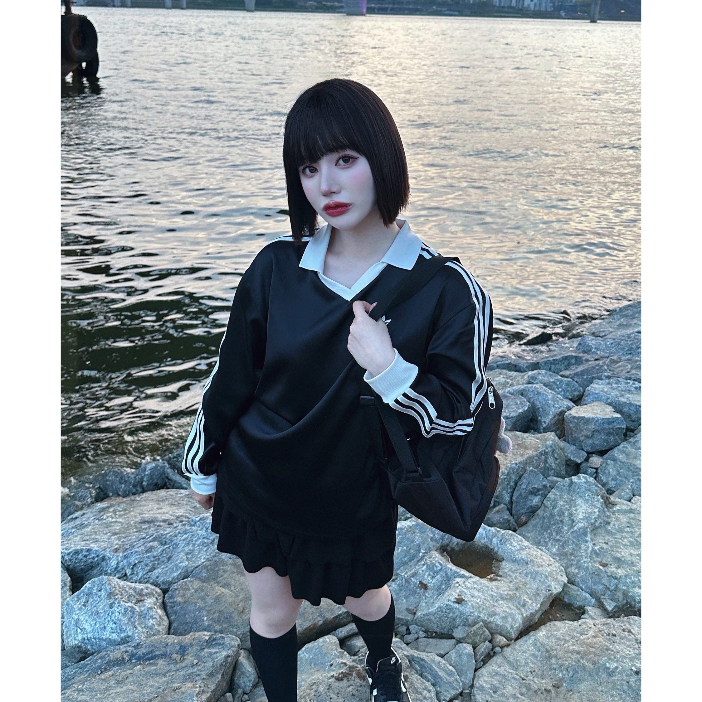 (W) Adidas 3-Stripes Satin Long Sleeve T-Shirt Black - KR Sizing, Jansport Half Pint Mini Backpack Black 착용 스타일