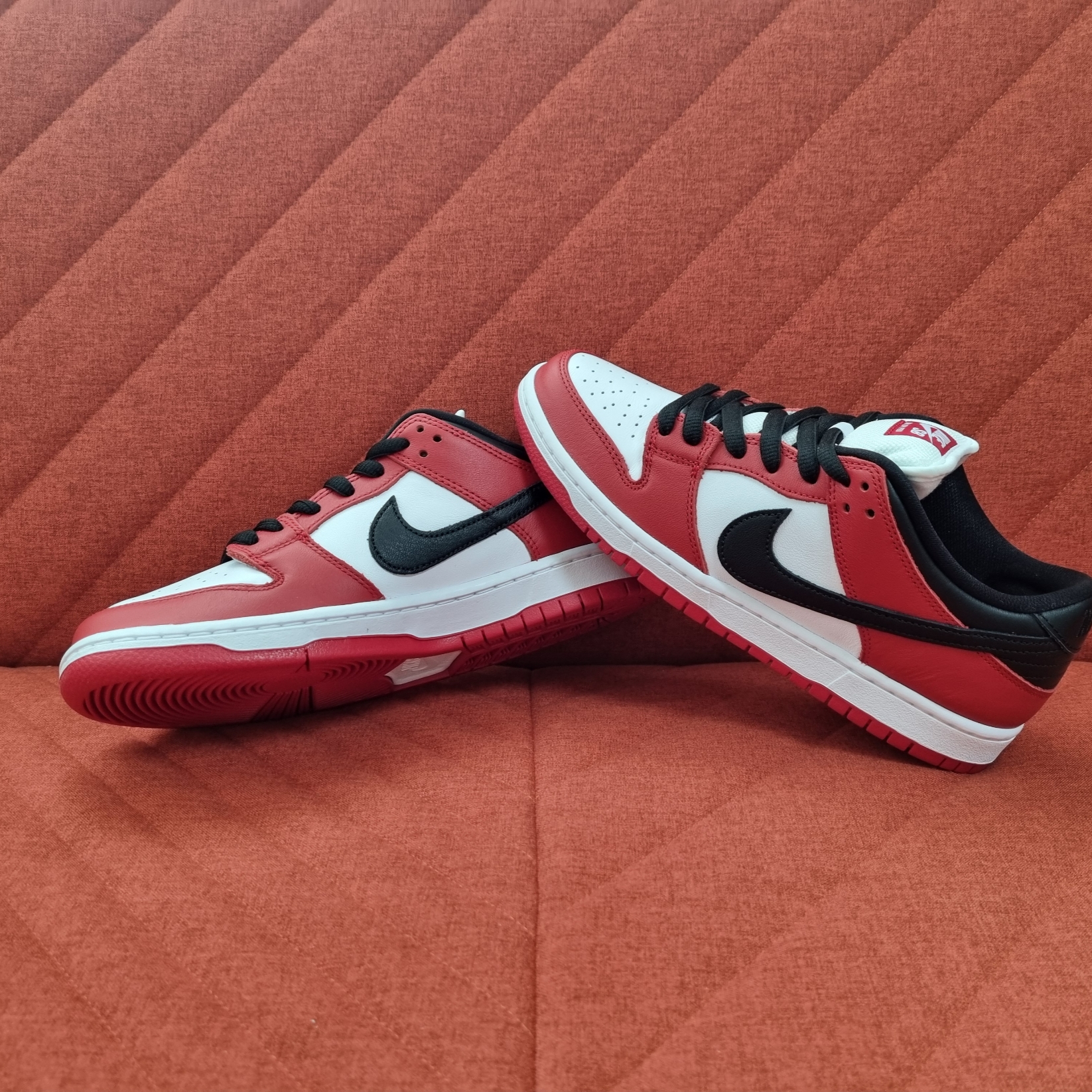 Nike SB Dunk Low Pro Chicago 착용 스타일 - 2