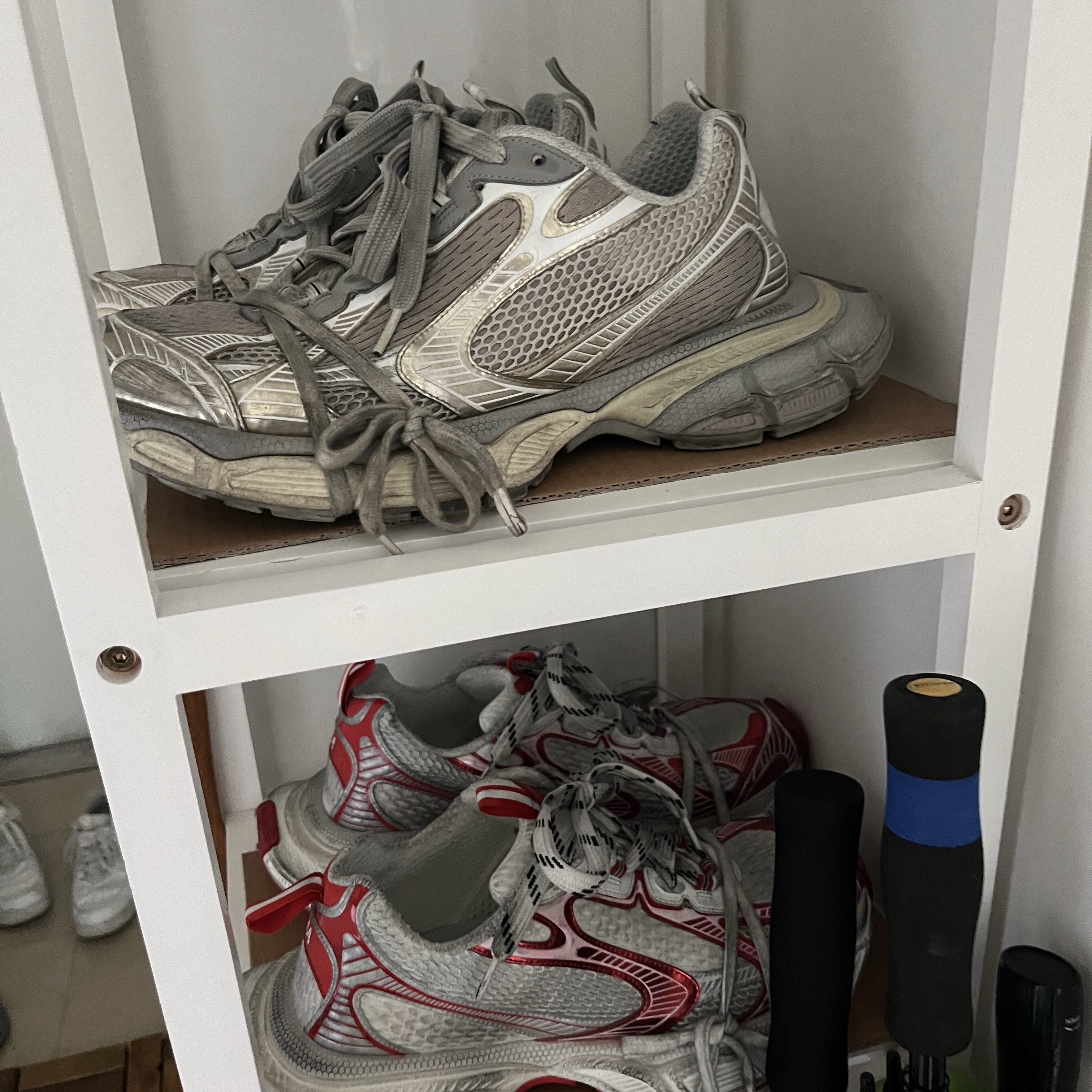 Balenciaga 3XL Sneakers White Red, Balenciaga 3XL Sneakers Light Beige 착용 스타일