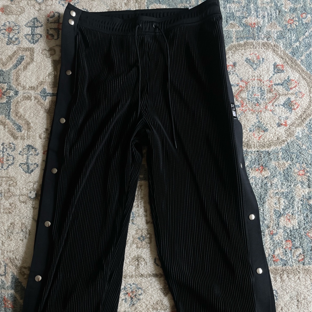 Nike NSW Circa Tearaway Pants Black - Asia 착용 스타일 - 1