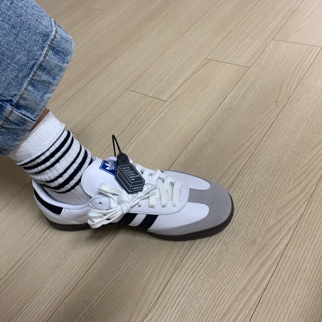 Adidas Samba OG Cloud White 착용 스타일