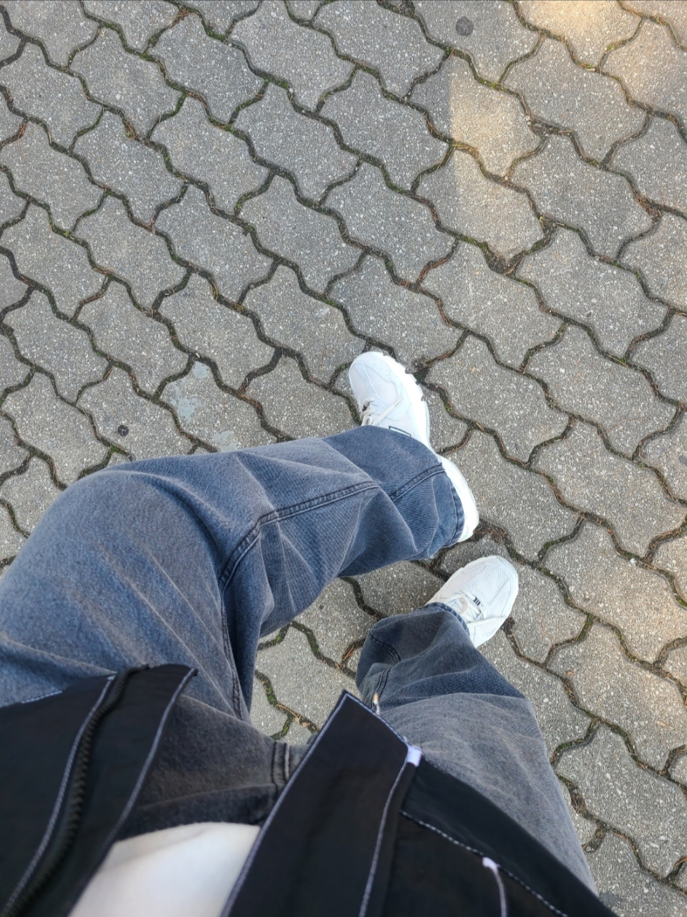 New Balance 530 Ivory 착용 스타일