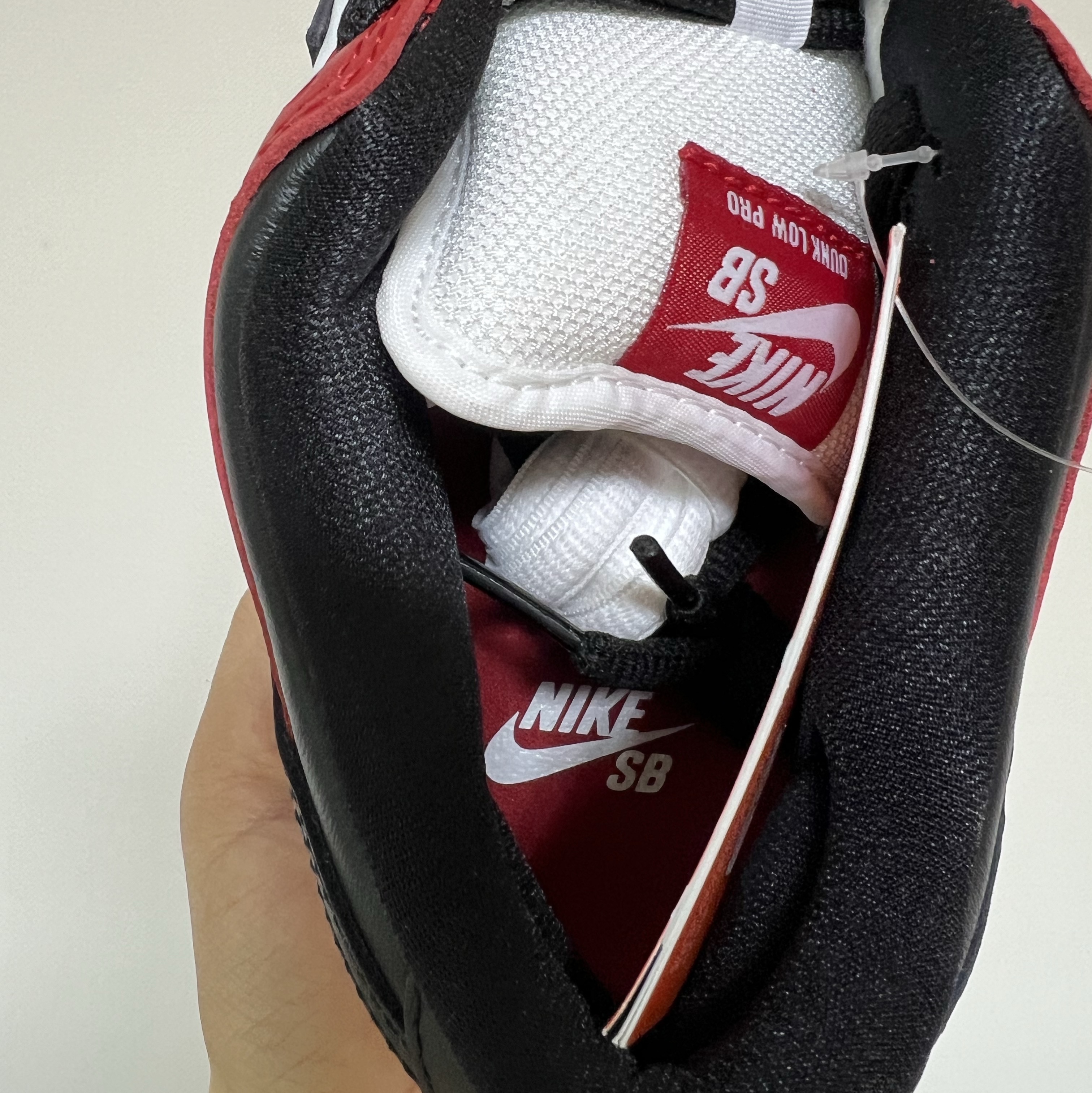 Nike SB Dunk Low Pro Chicago 착용 스타일 - 5