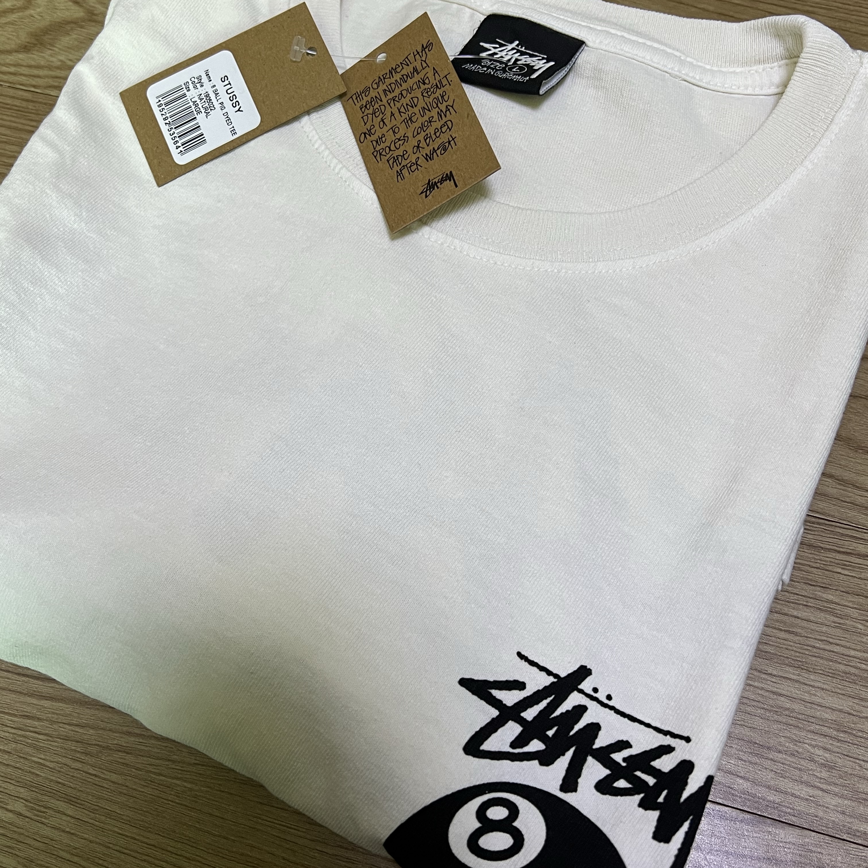 Stussy 8 Ball Pigment Dyed T-Shirt Natural 착용 스타일