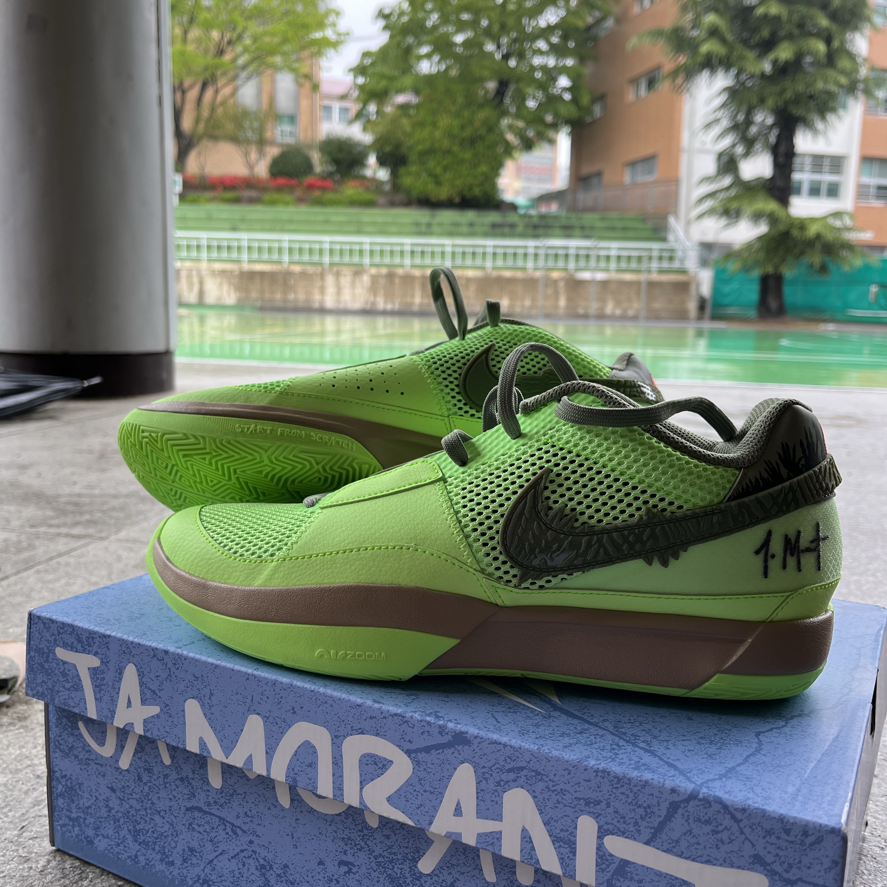 Nike Ja 1 NRG EP Lime Blast Oil Green 착용 스타일 - 1