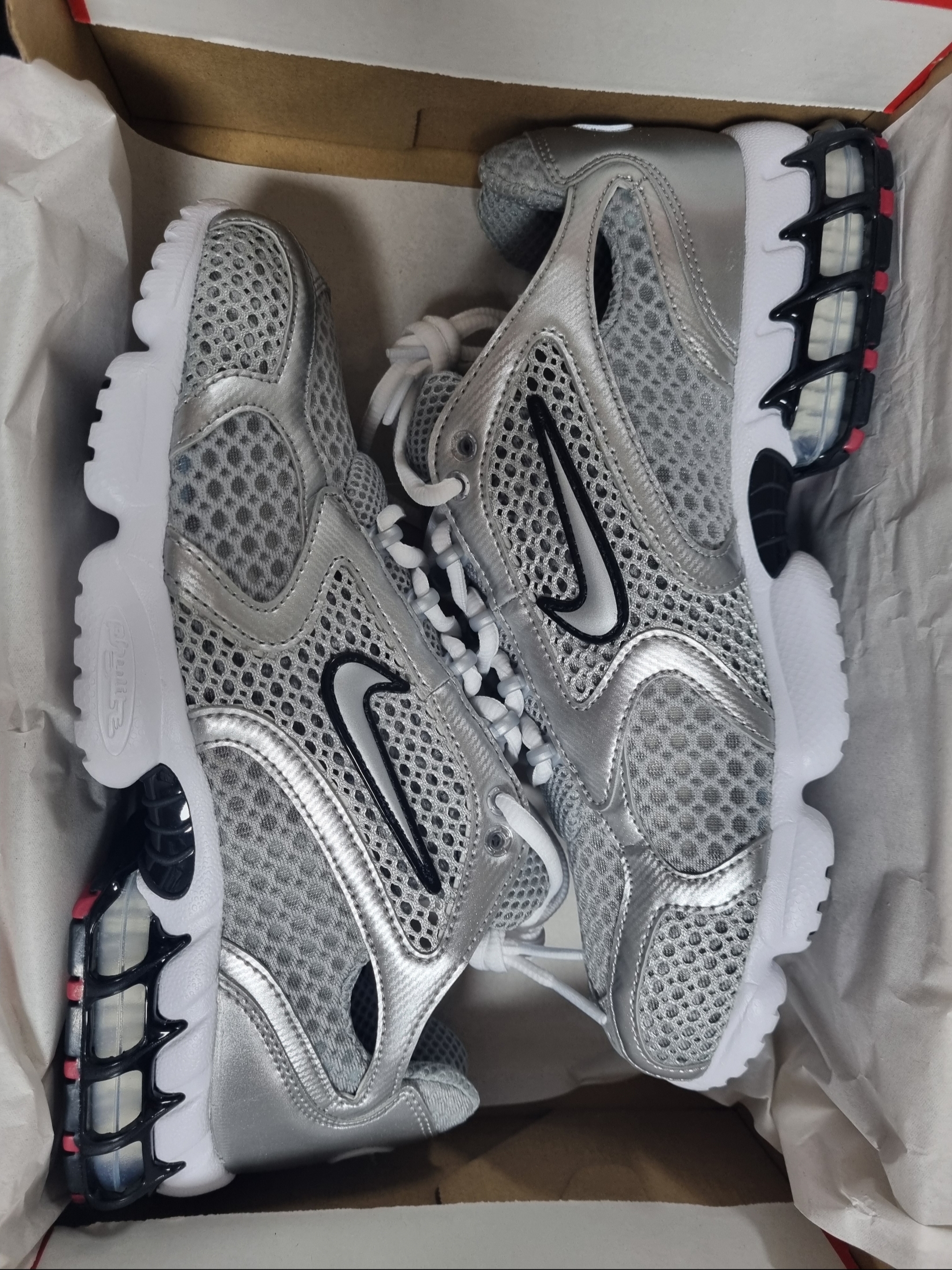 Nike Air Zoom Spiridon Cage 2 Metallic Silver 착용 스타일