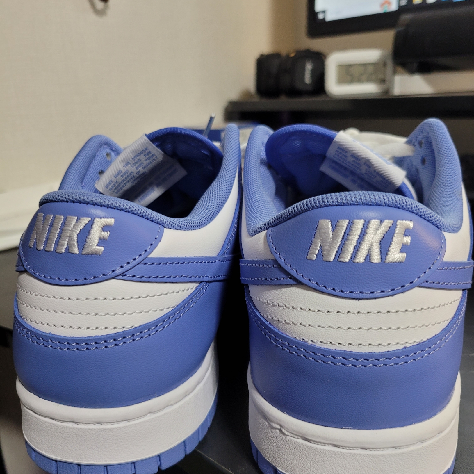 Nike Dunk Low Retro White Polar Blue 착용 스타일 - 2