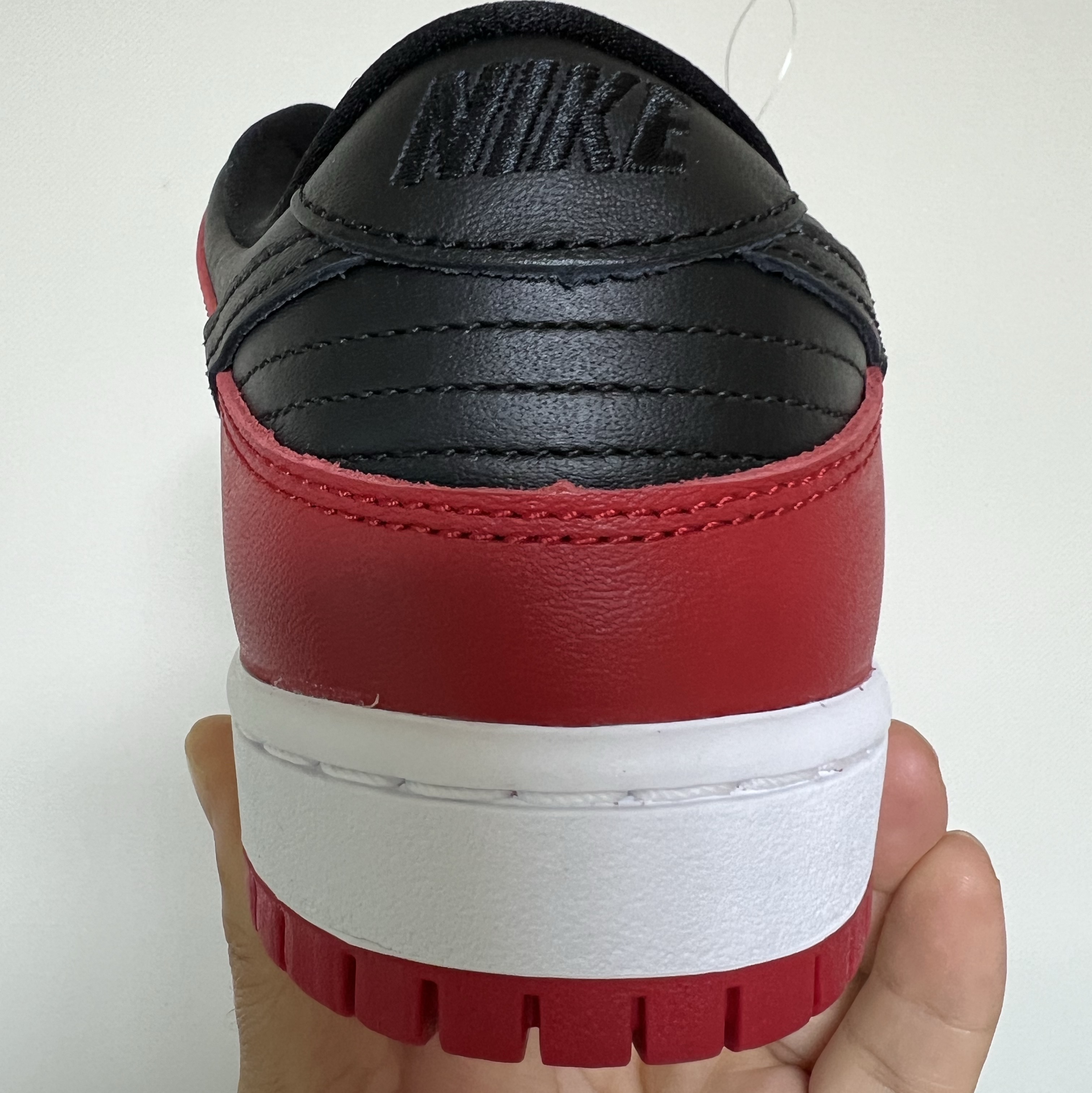 Nike SB Dunk Low Pro Chicago 착용 스타일 - 3