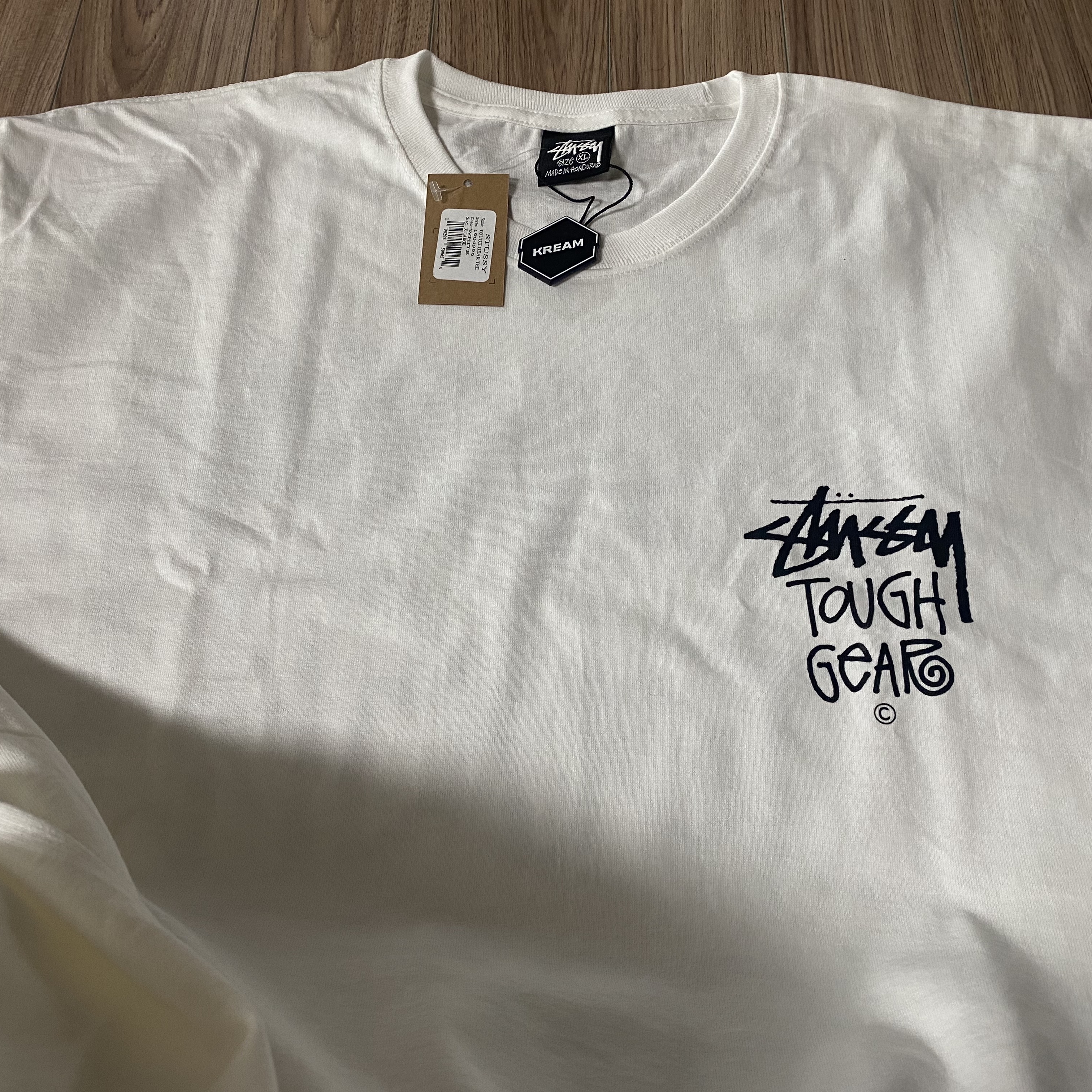 Stussy Tough Gear T-Shirt White 착용 스타일 - 1