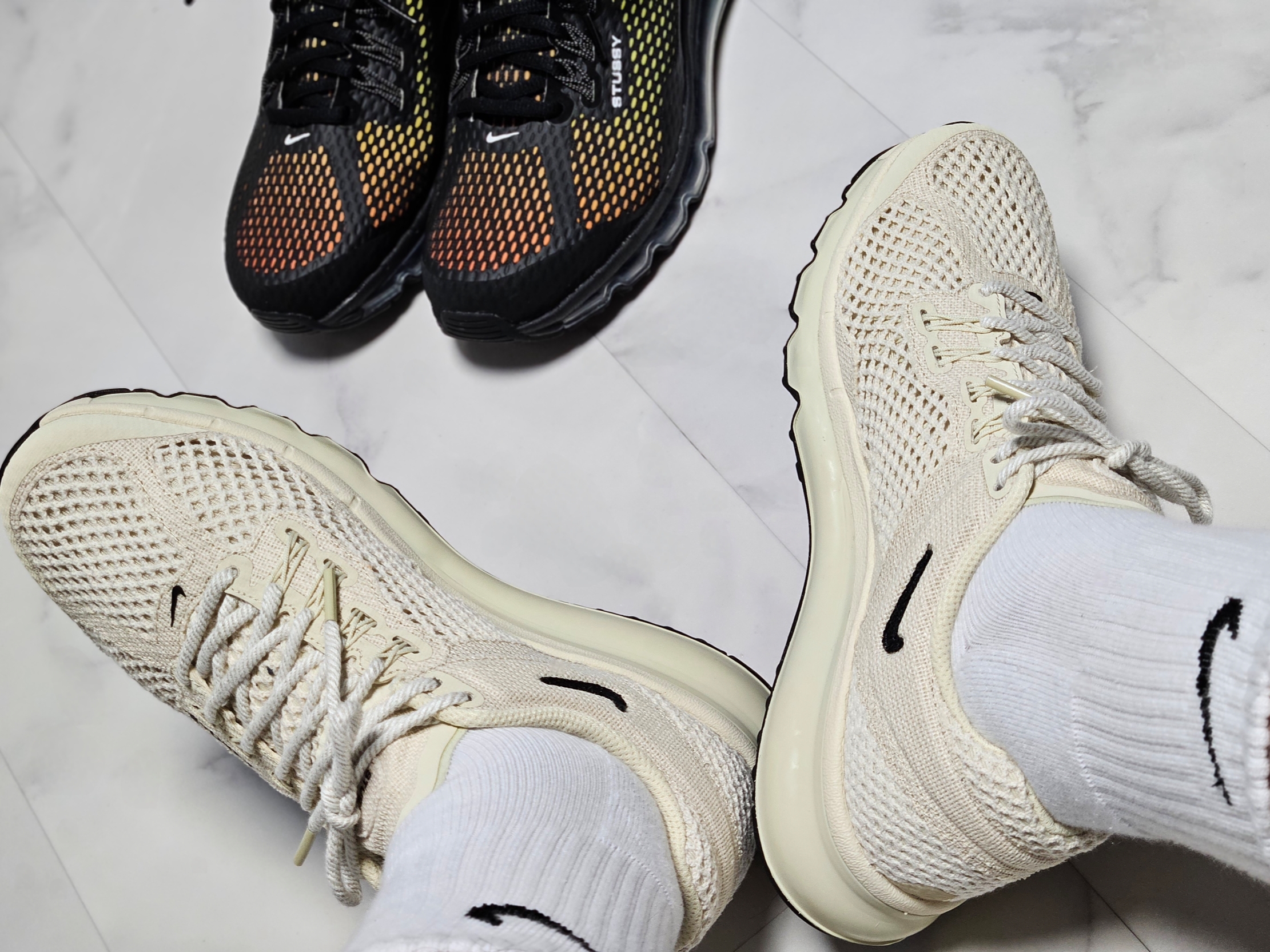 Nike x Stussy Air Max 2013 Fossil 착용 스타일 - 4