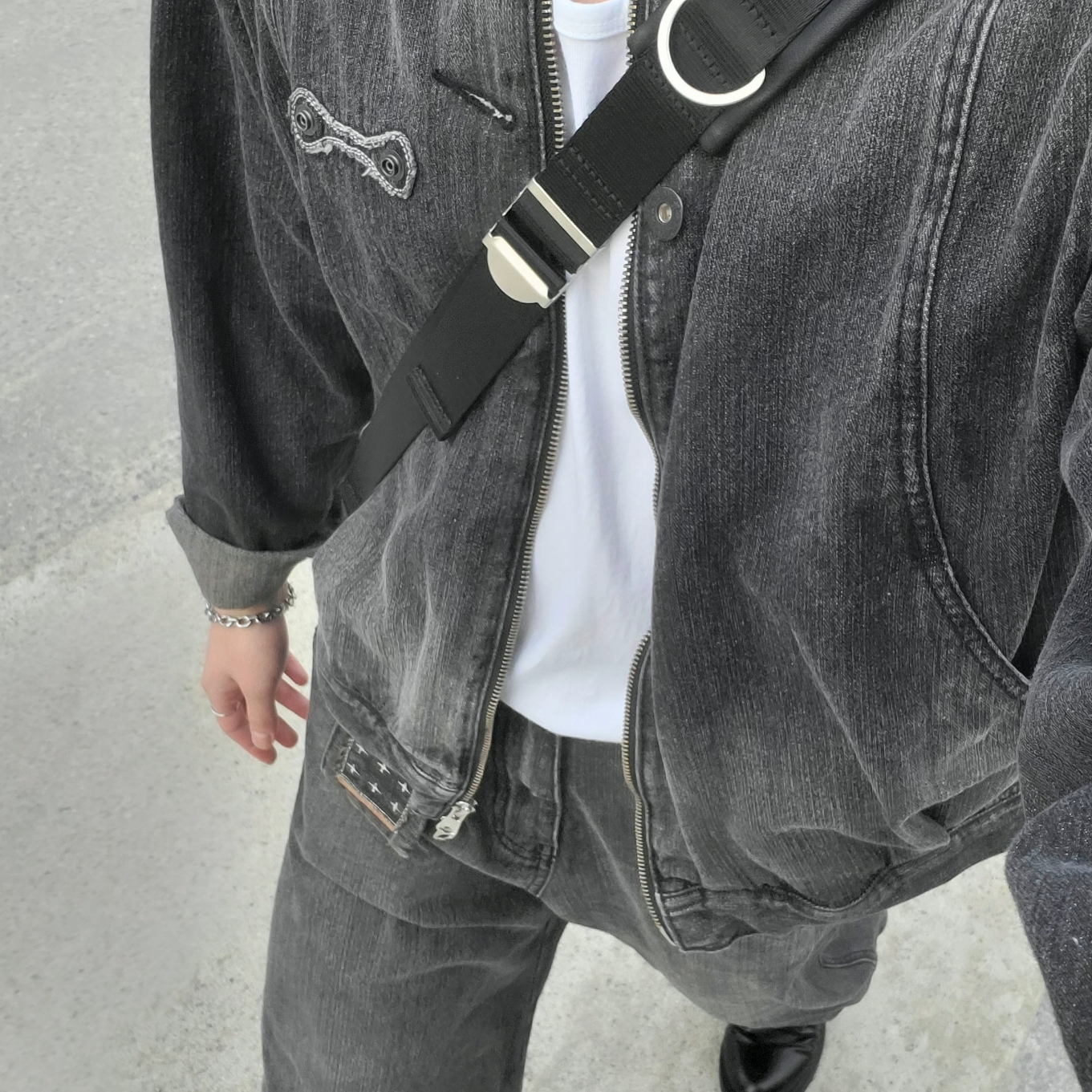 Karactor Patchwork Denim Card Wallet Vintage Black, Karactor Wallet Denim Pants Vintage Black (without Card Wallet) 착용 스타일