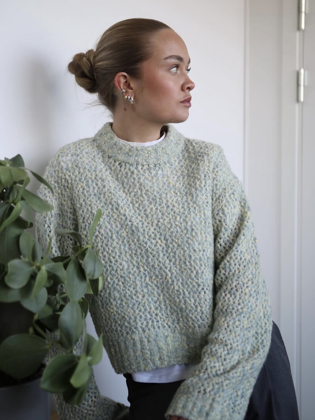 Holzweiler Women Tine Field Crew Neck Light Green Mix 착용 스타일 - 1