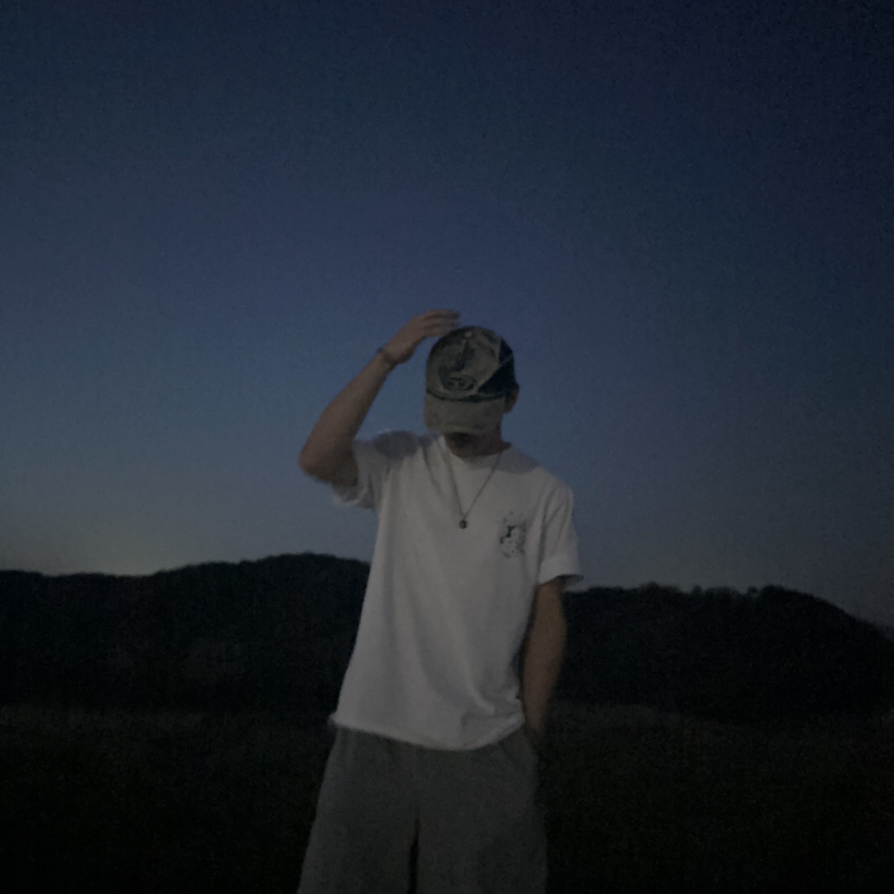 Diesel C-Seymon Treated Denim Baseball Cap Blue White, Stussy Fire Dice T-Shirt White 착용 스타일