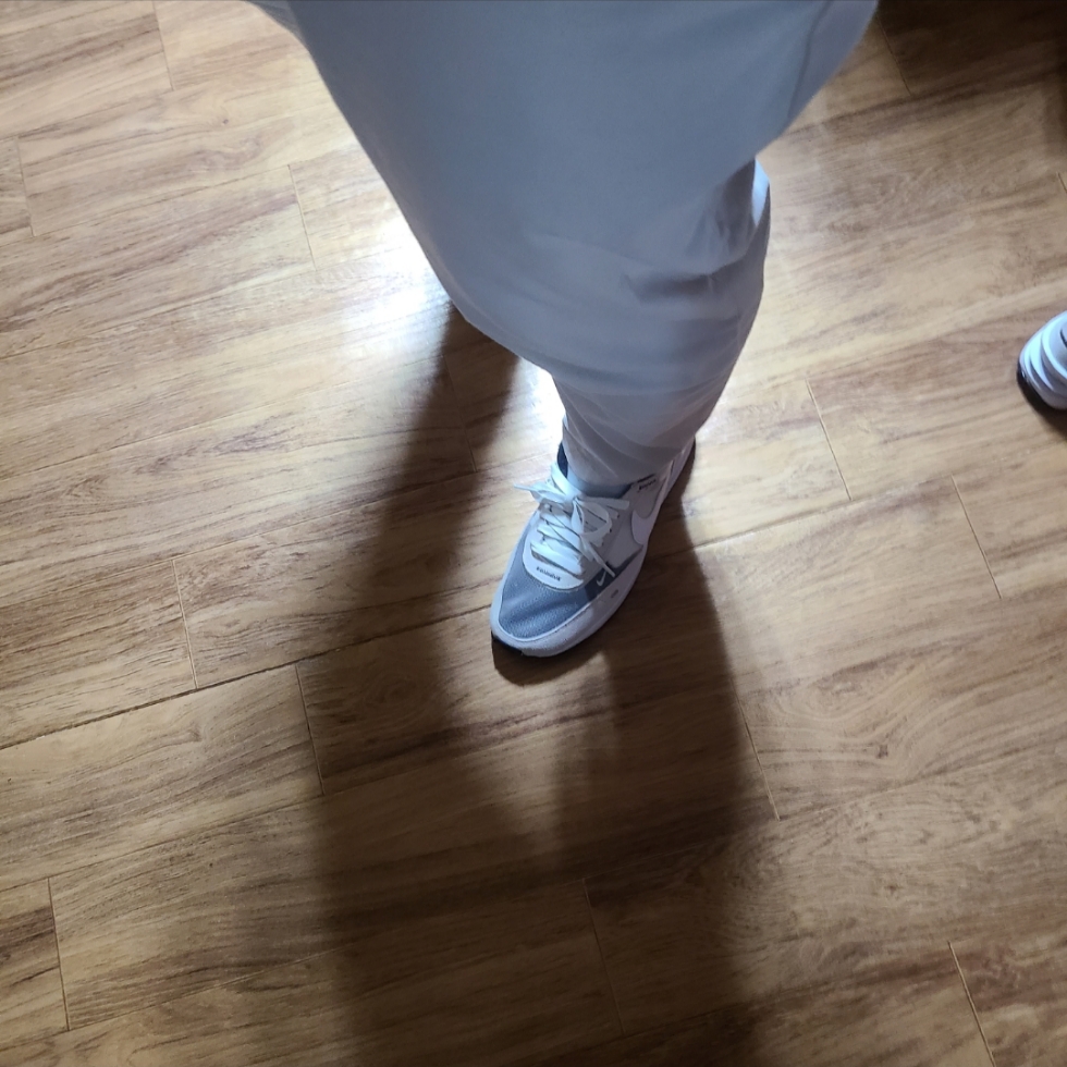 Nike Waffle One Infinite Lilac 착용 스타일