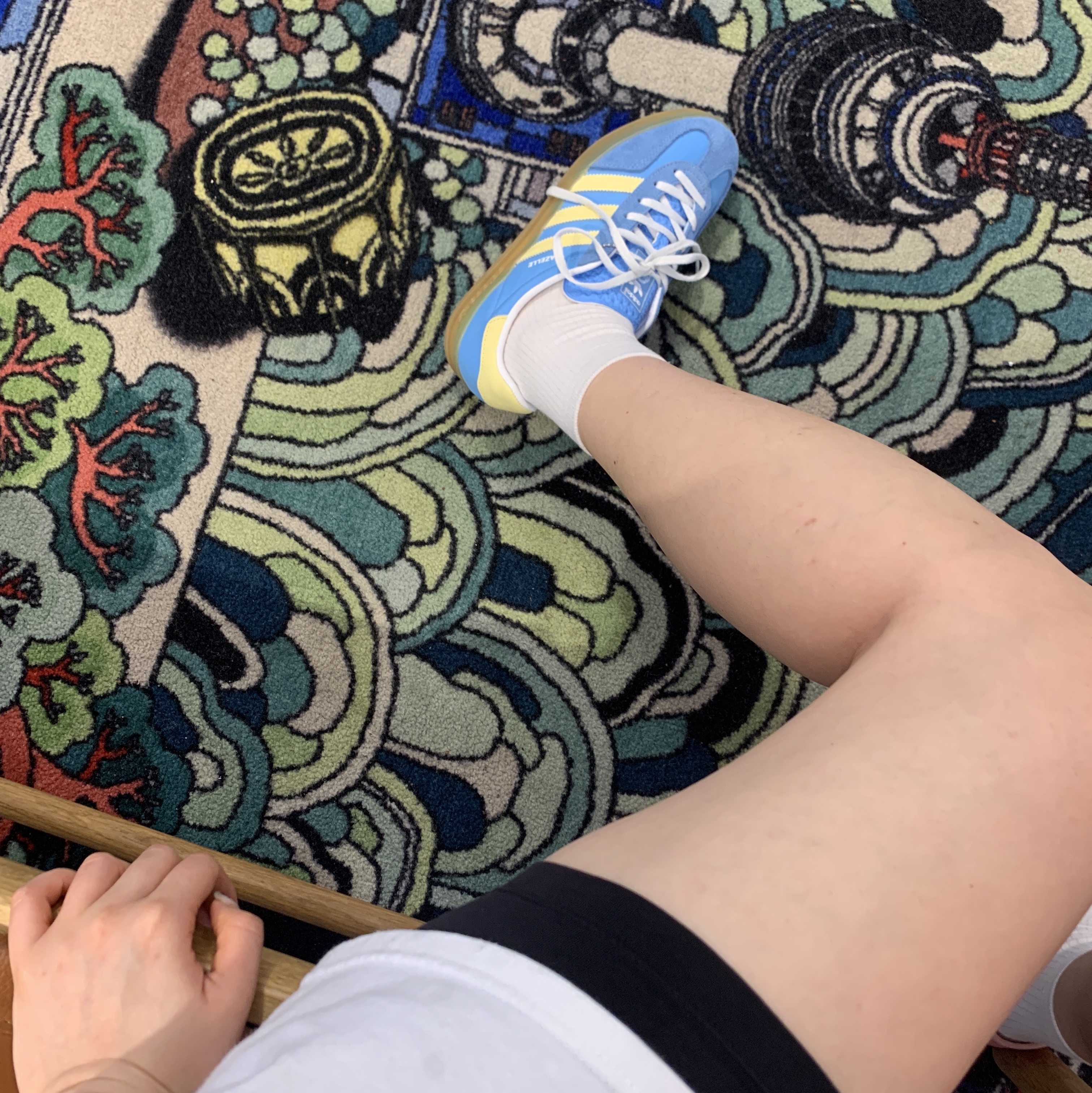(W) Adidas Gazelle Indoor Semi Blue Burst Almost Yellow, Stussy 8 Ball Pigment Dyed T-Shirt Natural 착용 스타일