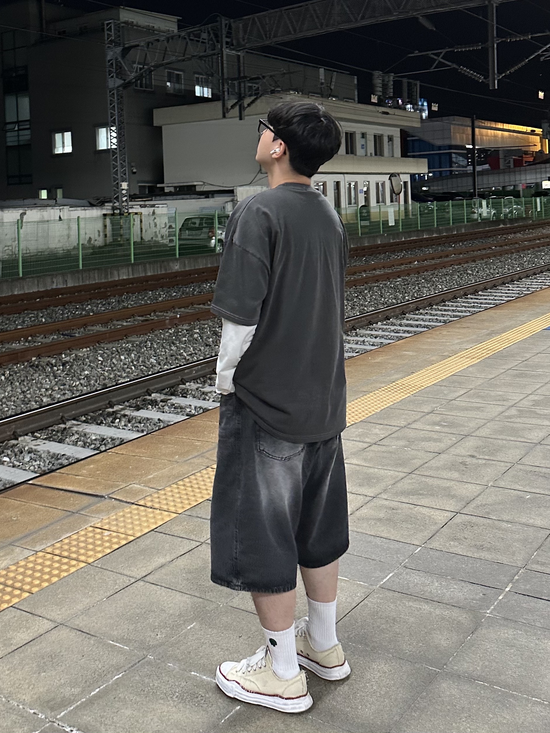 Maison Mihara Yasuhiro Peterson OG Sole Canvas Low-top Sneakers Natural 착용 스타일 - 6