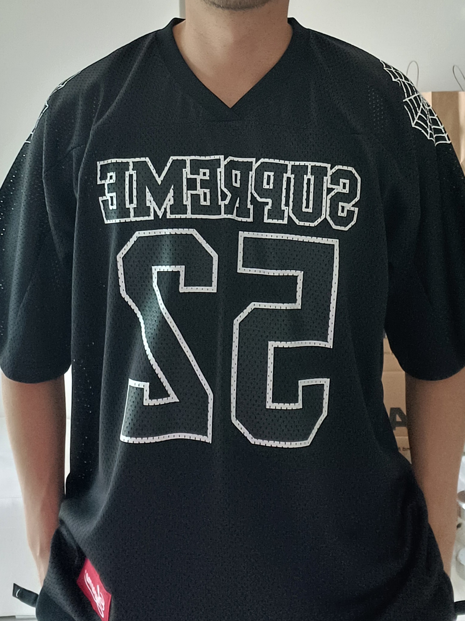 Supreme Spiderweb Football Jersey Black - 24SS 착용 스타일