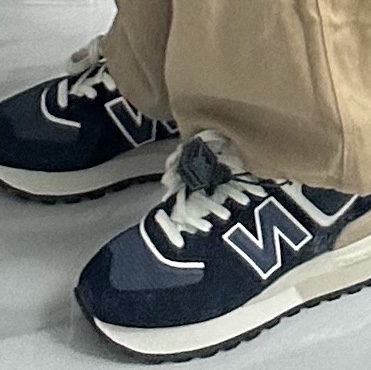New Balance 574 Legacy Navy 착용 스타일 - 4