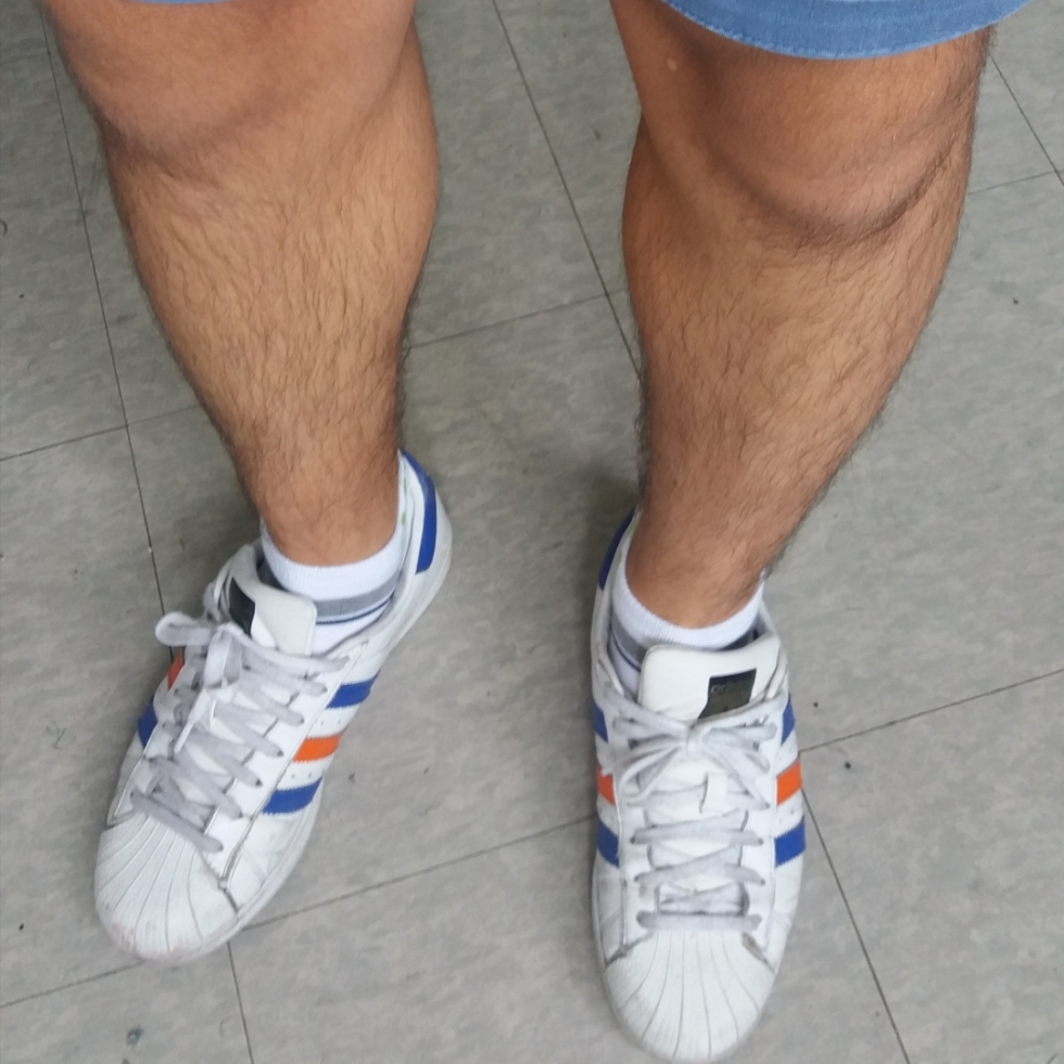 Adidas Superstar White Blue 착용 스타일