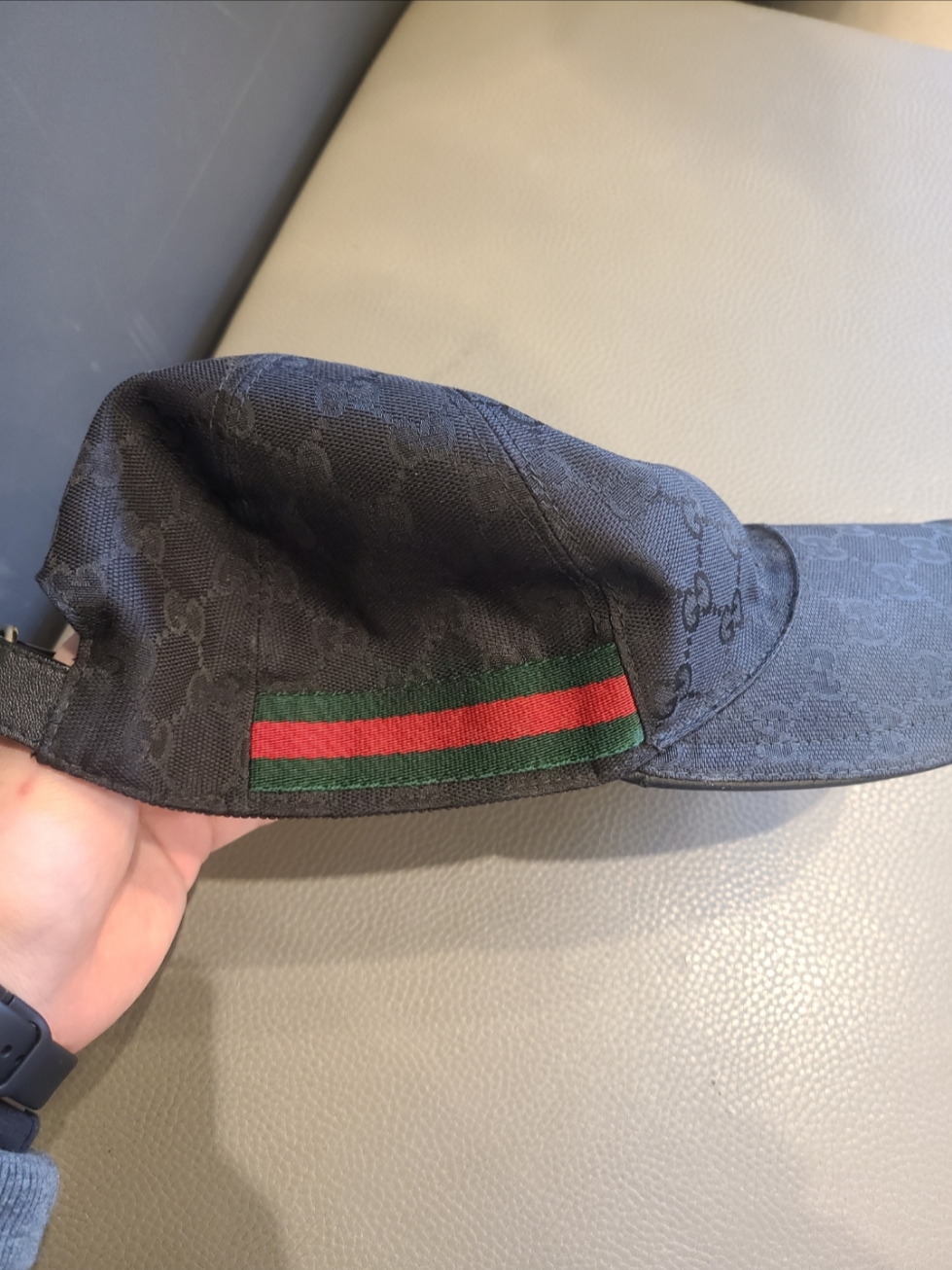 Gucci Original GG Baseball Hat with Web Black 착용 스타일