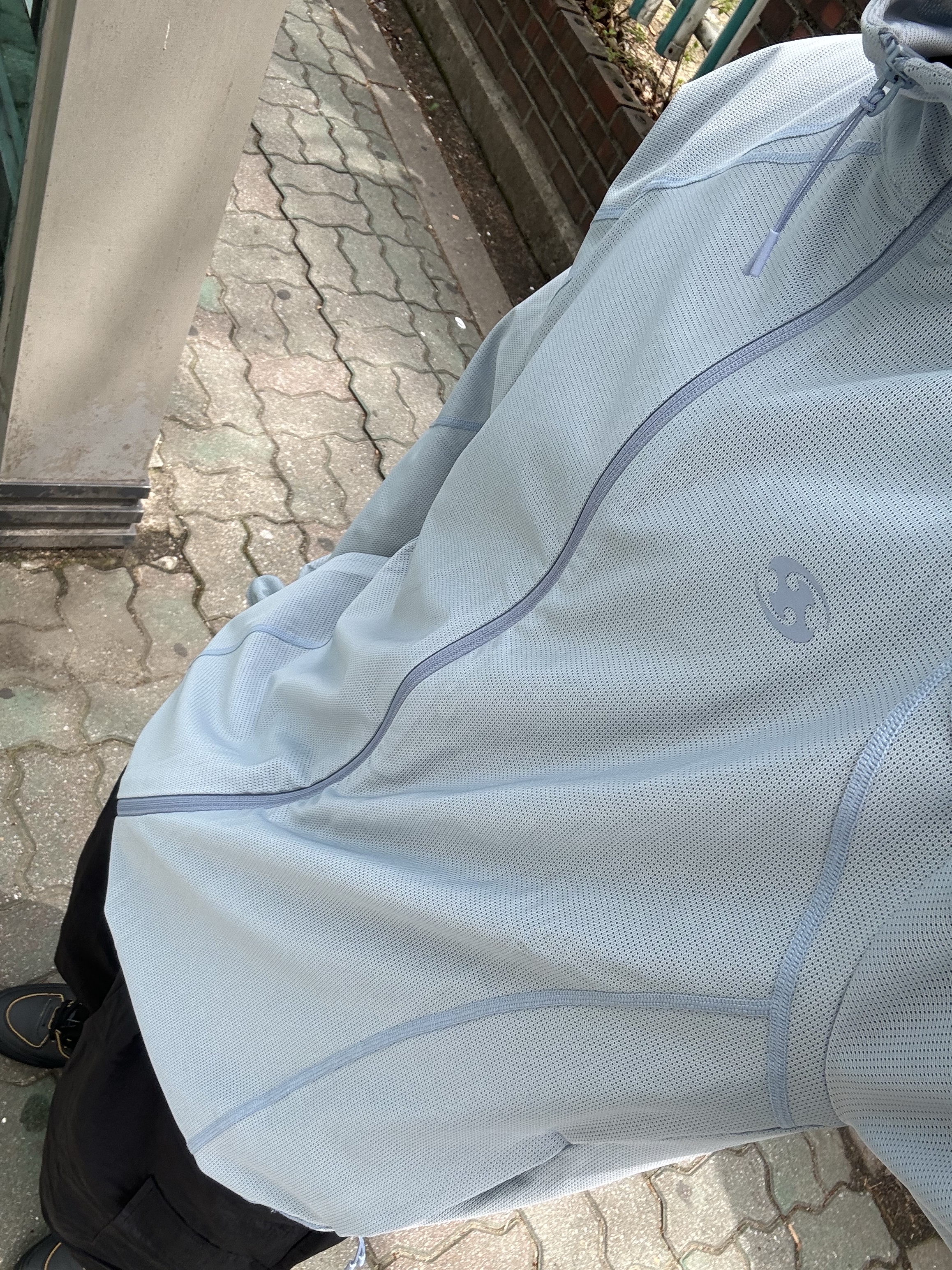 Sansan Gear Mesh Jacket Sky Blue - 24SS 착용 스타일 - 2