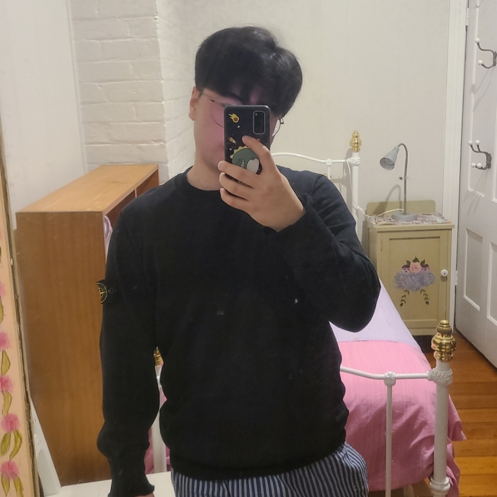 Stone Island 63020 Crewneck Sweatshirt Black - 22FW 착용 스타일