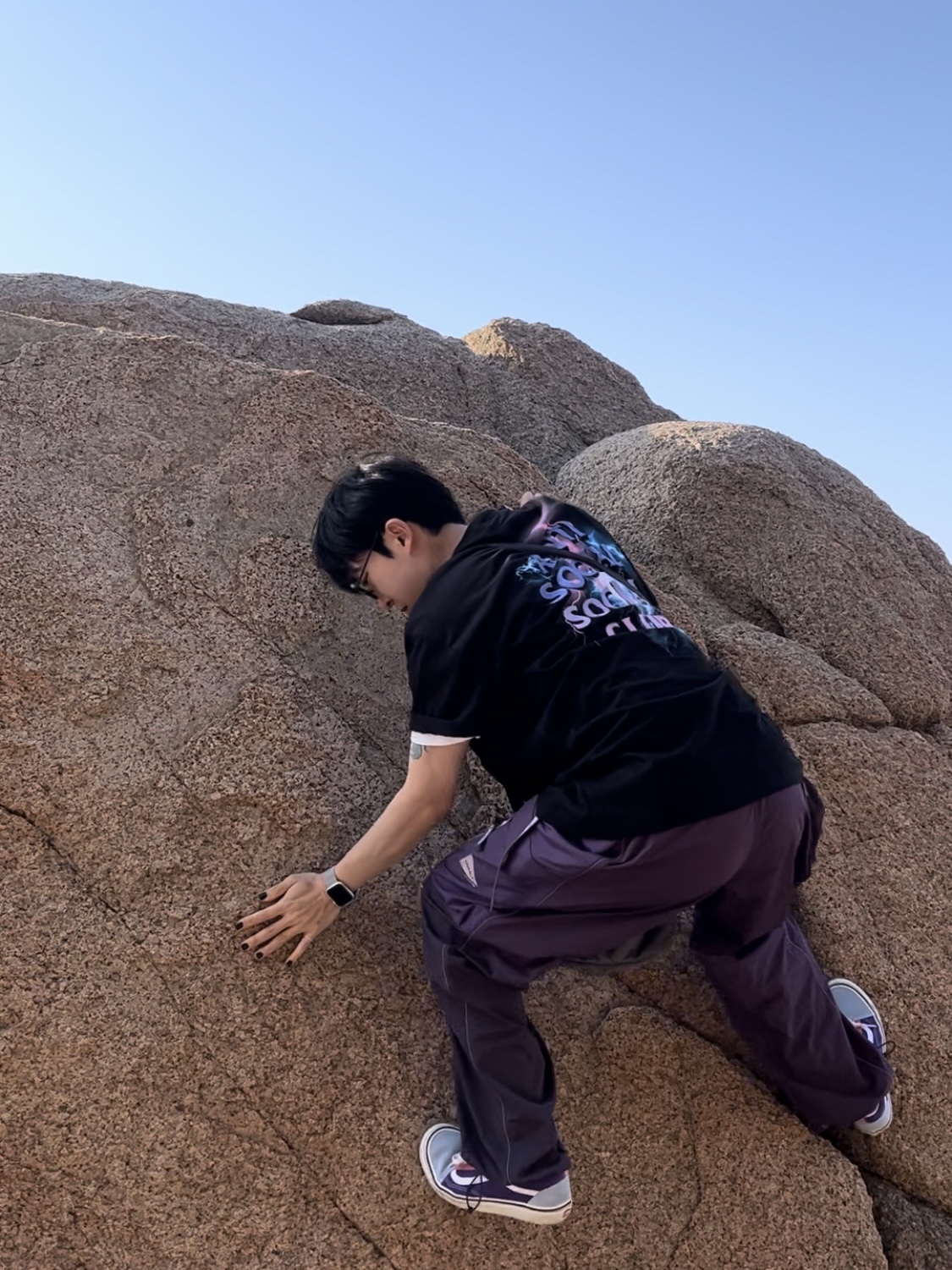 Anti Social Social Club Bolt From The Blue T-Shirt Black, And Wander x Gramicci Patchwork Wind Pant Multi Purple 착용 스타일