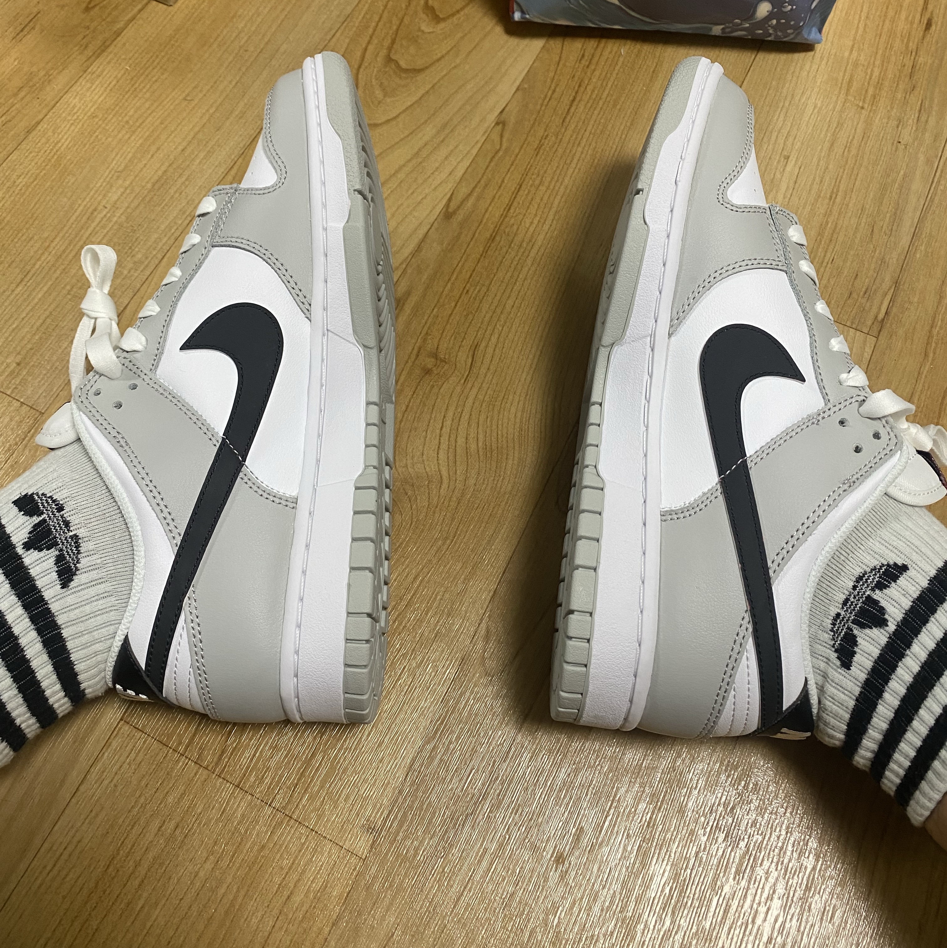 Nike Dunk Low Retro SE Jackpot Grey Fog 착용 스타일