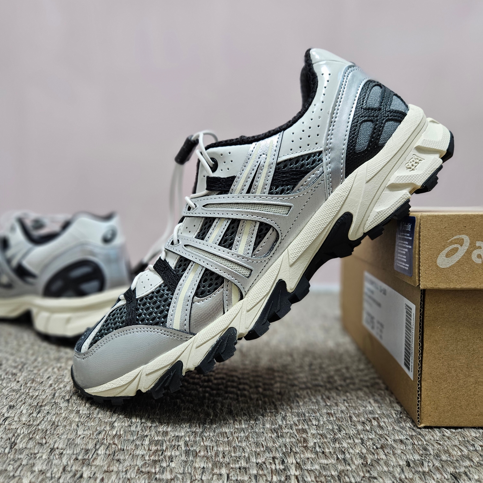 Asics Unlimited Gel-Sonoma 15-50 Steel Grey Pure Silver 착용 스타일 - 1