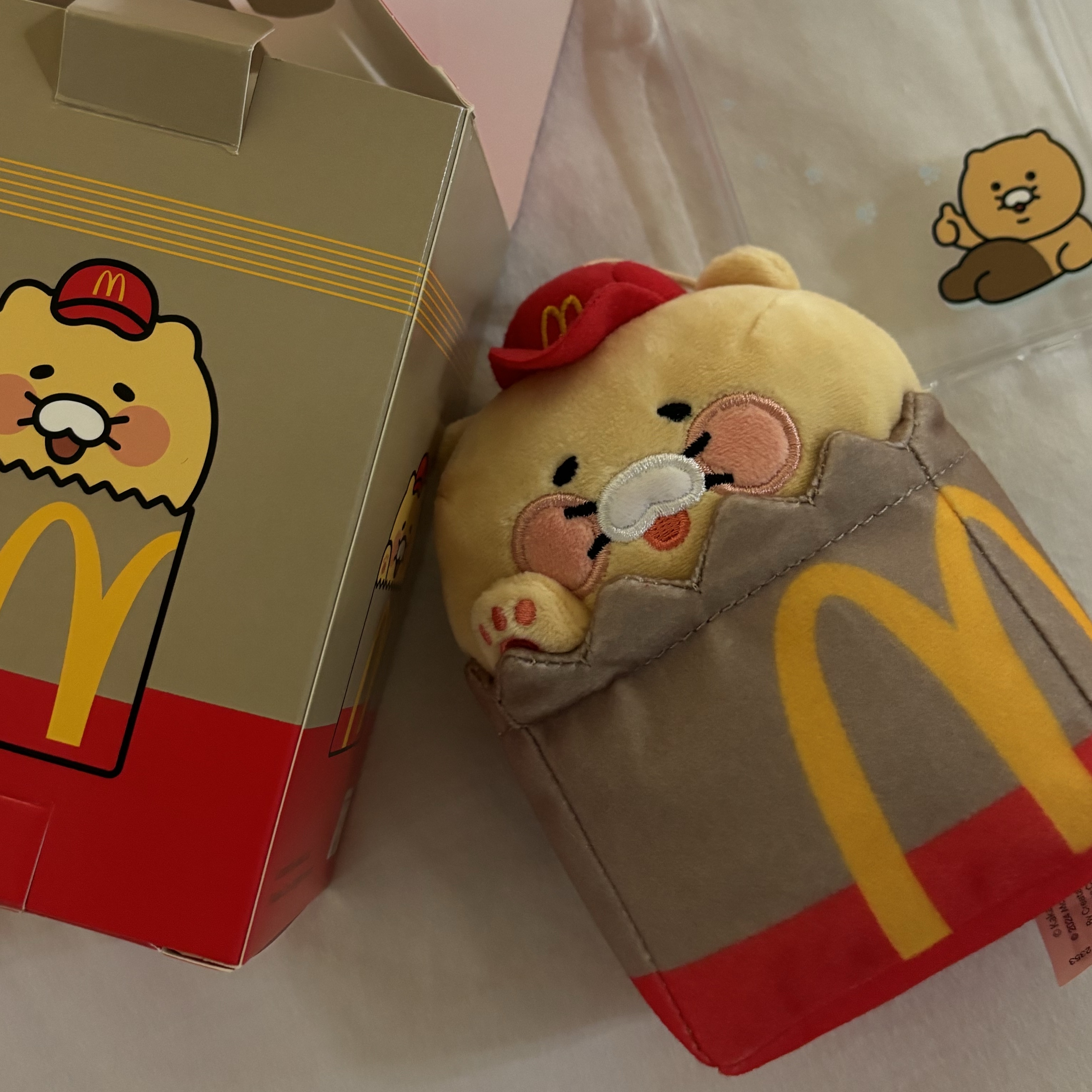 McDonald’s x Kakao Friends Paper Bag Choonsik Doll 착용 스타일