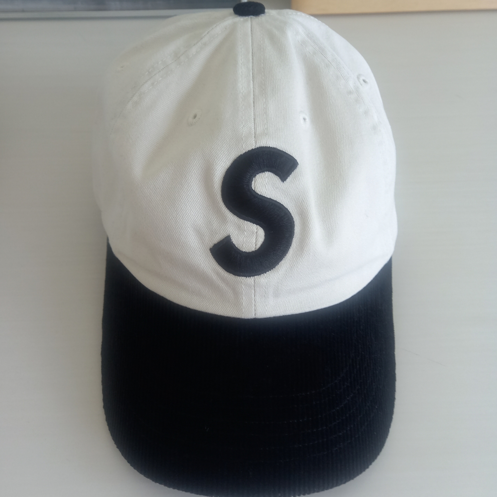 Supreme 2-Tone S Logo 6-Panel Stone - 24SS, Carhartt WIP Landon Pant Blue Heavy Stone Wash 착용 스타일 - 4