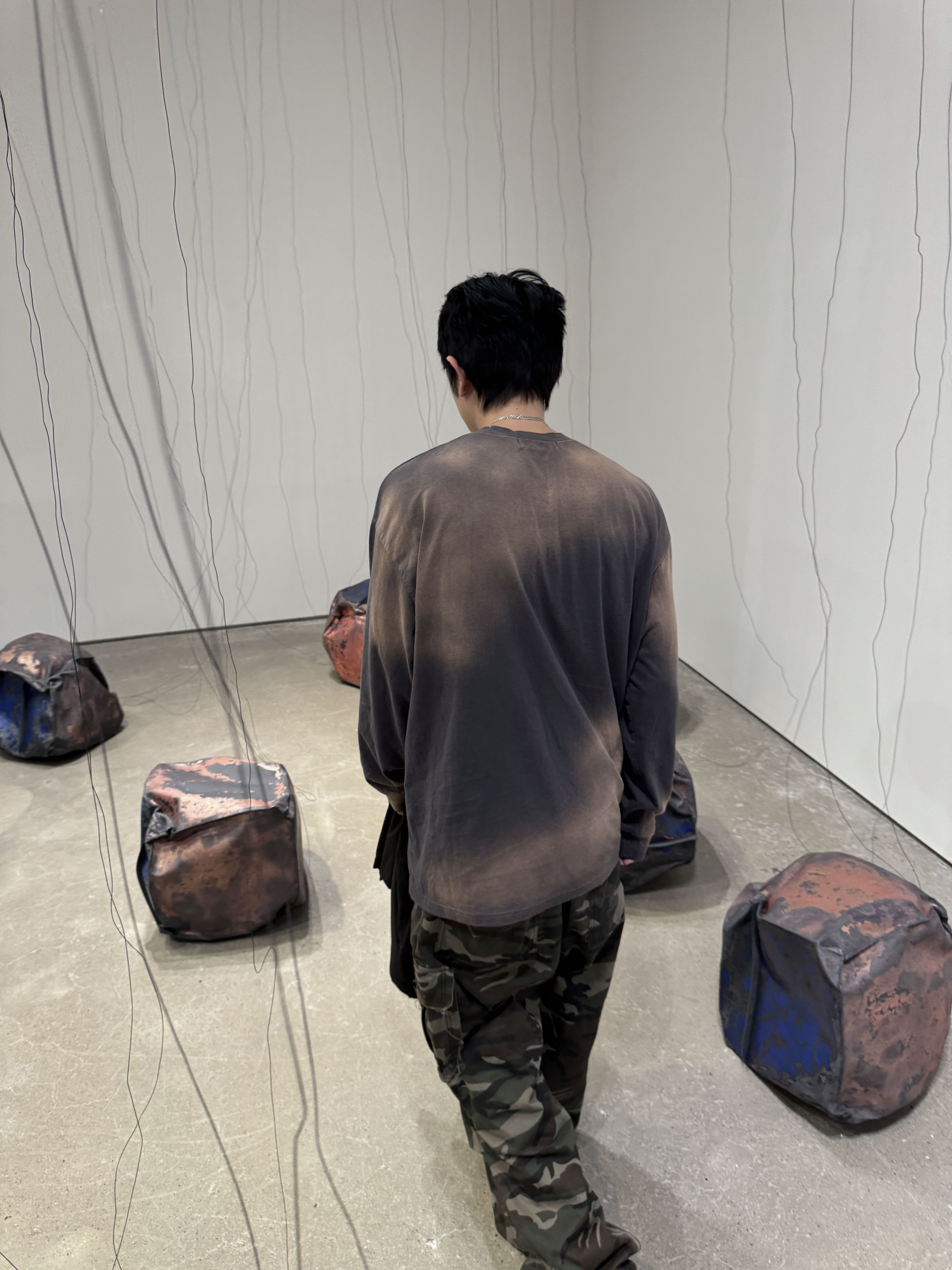 Roa Hiking Katharina Ecostep Vibram Sole Sand, Undermycar Death Eaters Graphic T-Shirt Black - 23SS 착용 스타일 - 3